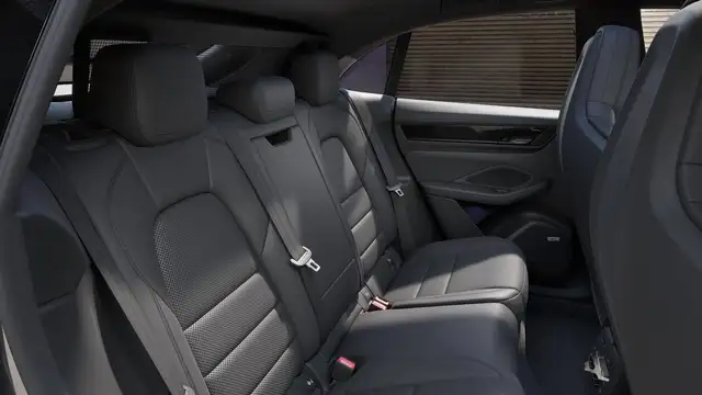 Porsche Macan view 10