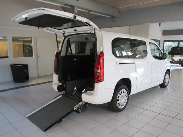 Opel Combo Life L2 E Edition Behindertengerecht-Rampe