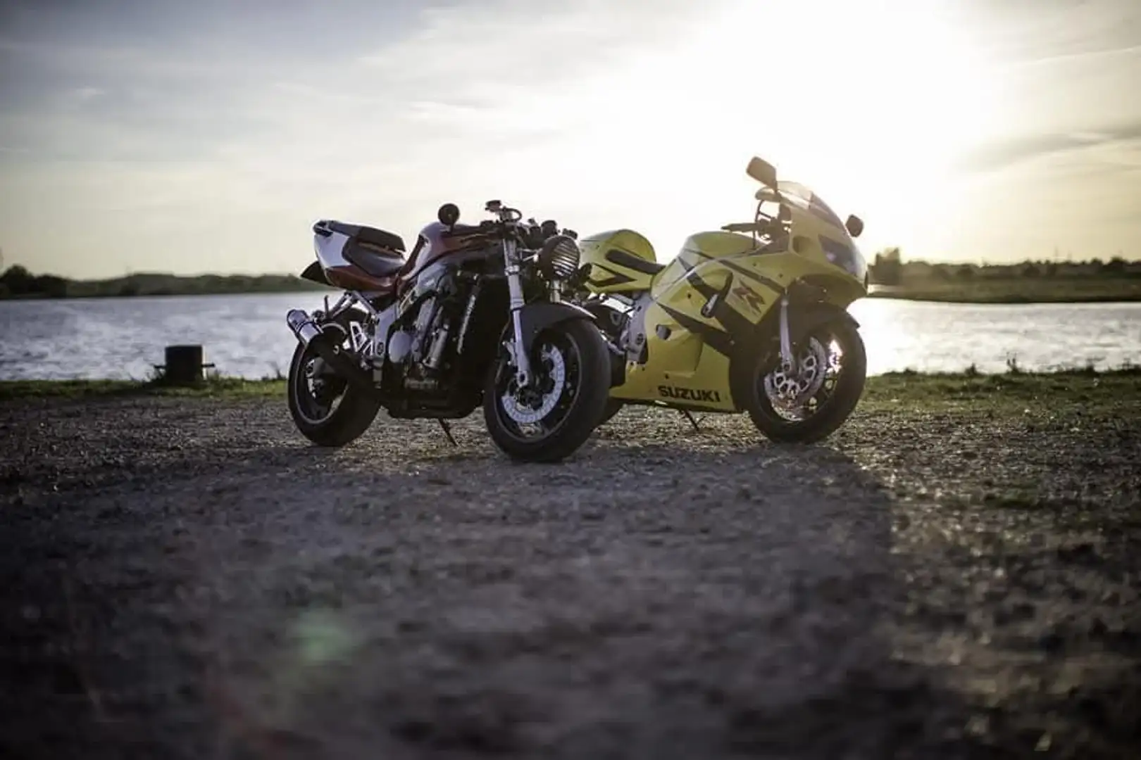 Kawasaki Ninja ZX-7R naked streetfighter Rood - 2