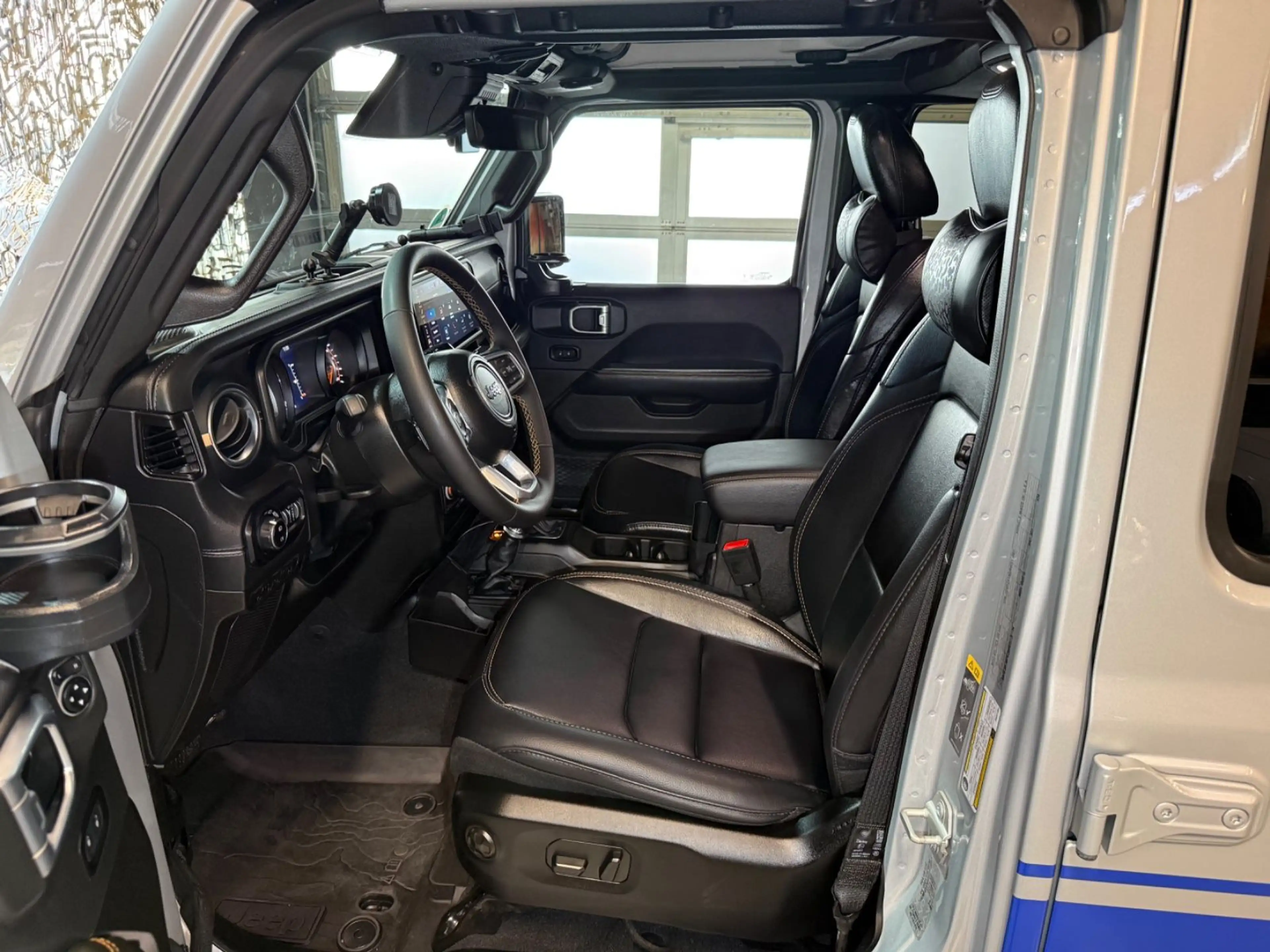 Jeep Wrangler 2.0 T-GDi Unlimited Sahara Aut. UMBAU — photo 13