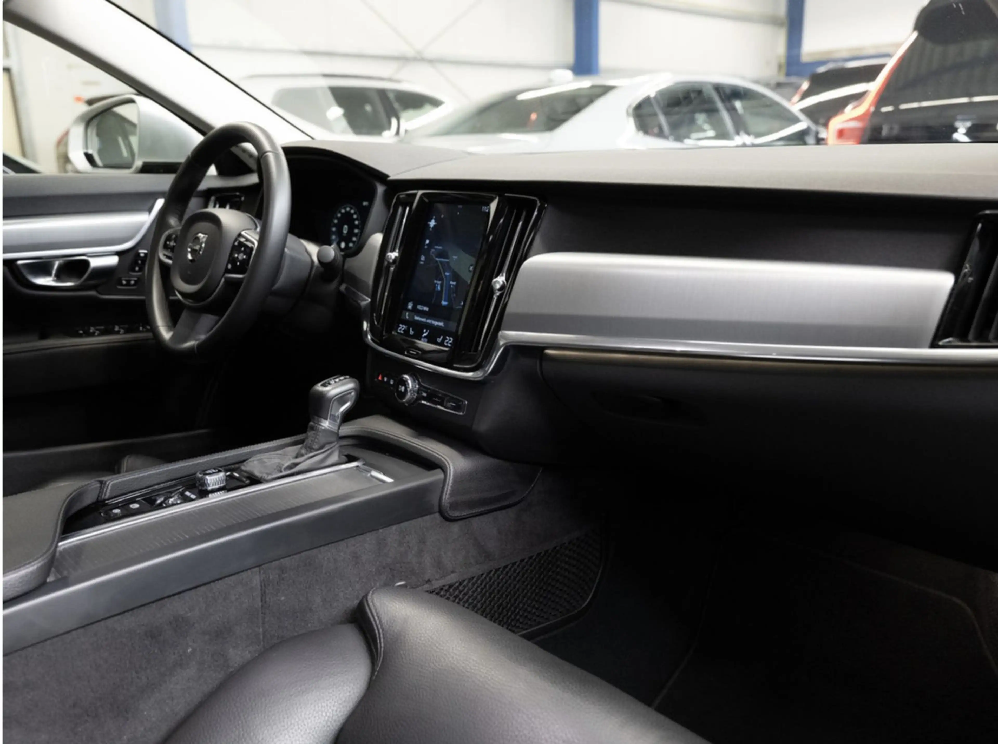 Volvo S90 T4 Momentum/Leder/Kamera/Memory/Assistenz/ — photo 4