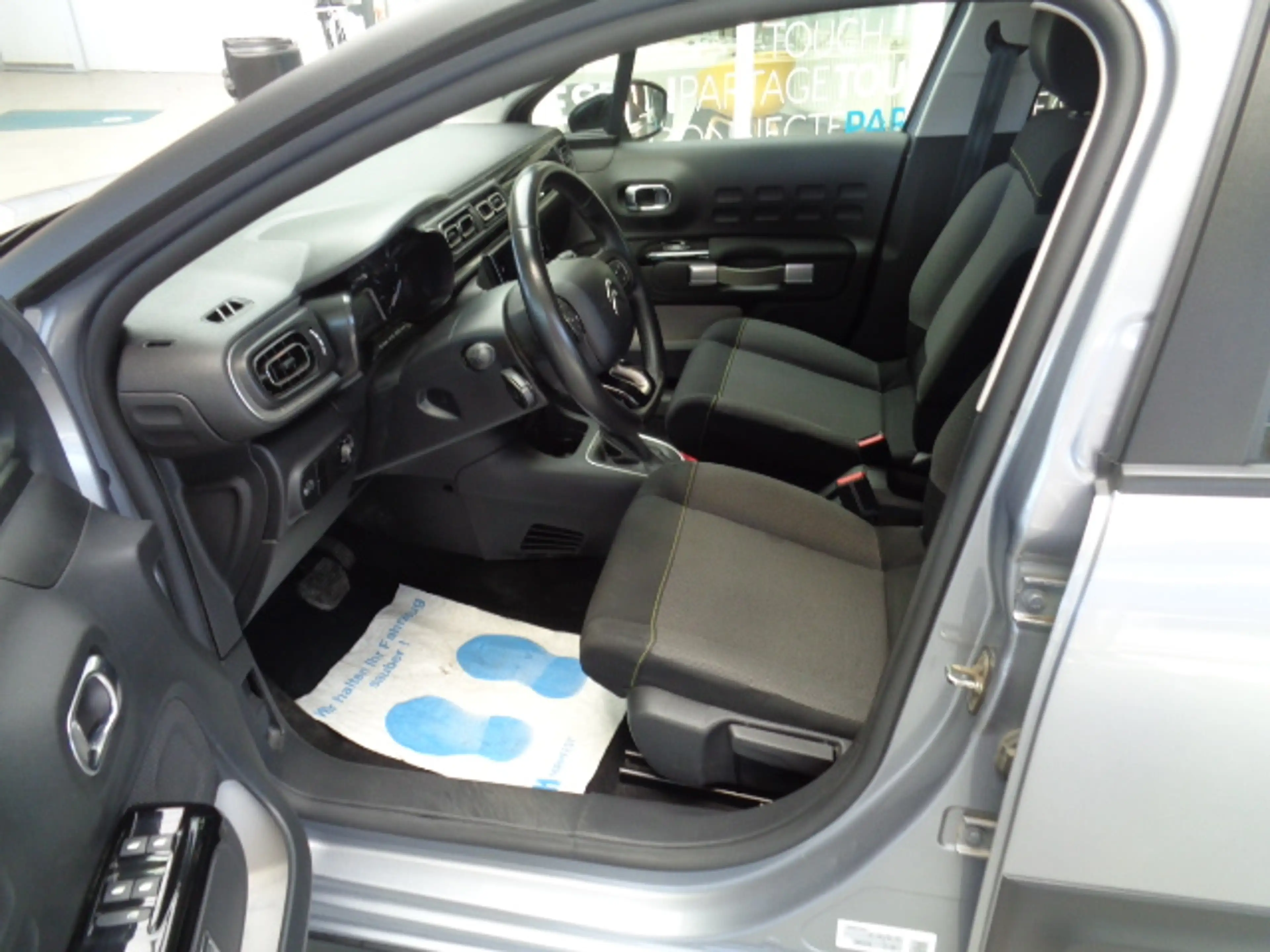 Citroen C3 C3 1.2i PureTech Highlight S — photo 4