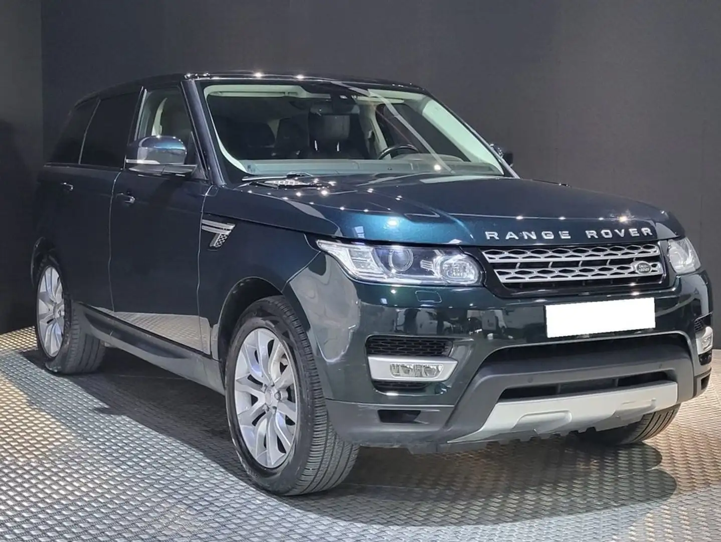 Land Rover Range Rover Sport 3.0 TDV6 258cv HSE Verde - 2