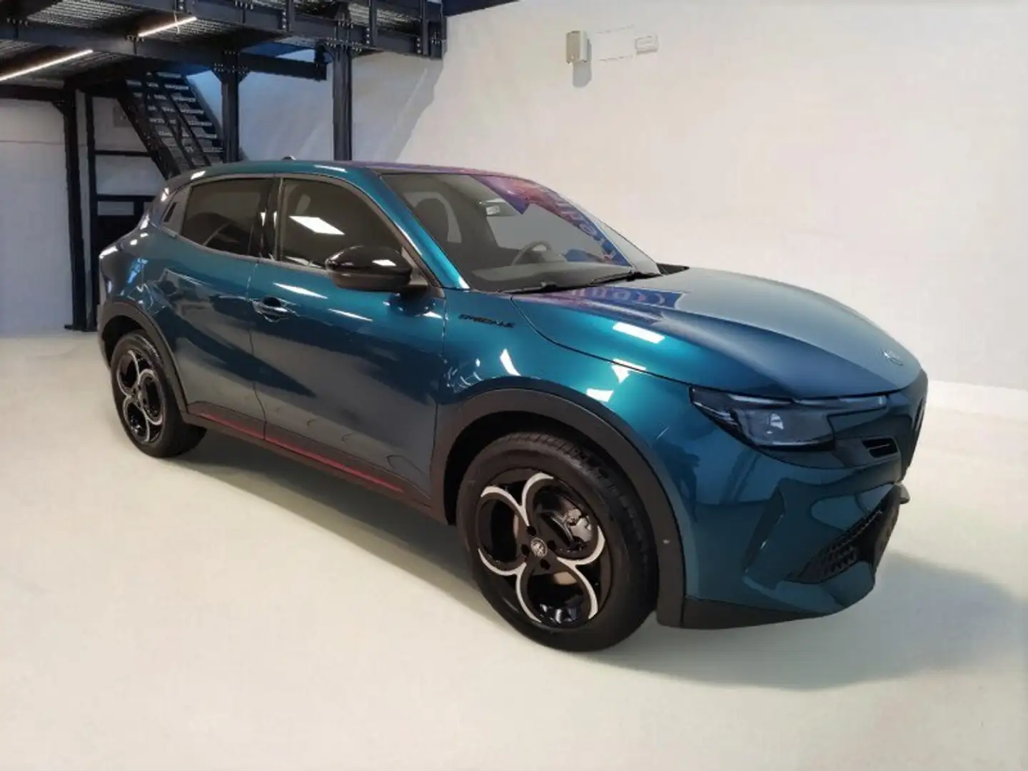 Alfa Romeo Junior Junior 1.2 136 CV Hybrid eDCT6 Speciale Blu/Azzurro - 1