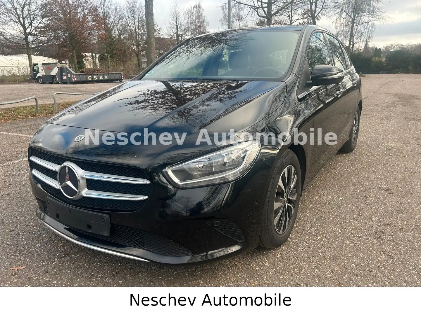 Mercedes-Benz B 180 d DCT Style Leder/MBUX Plus/Reality Video Noir - 1