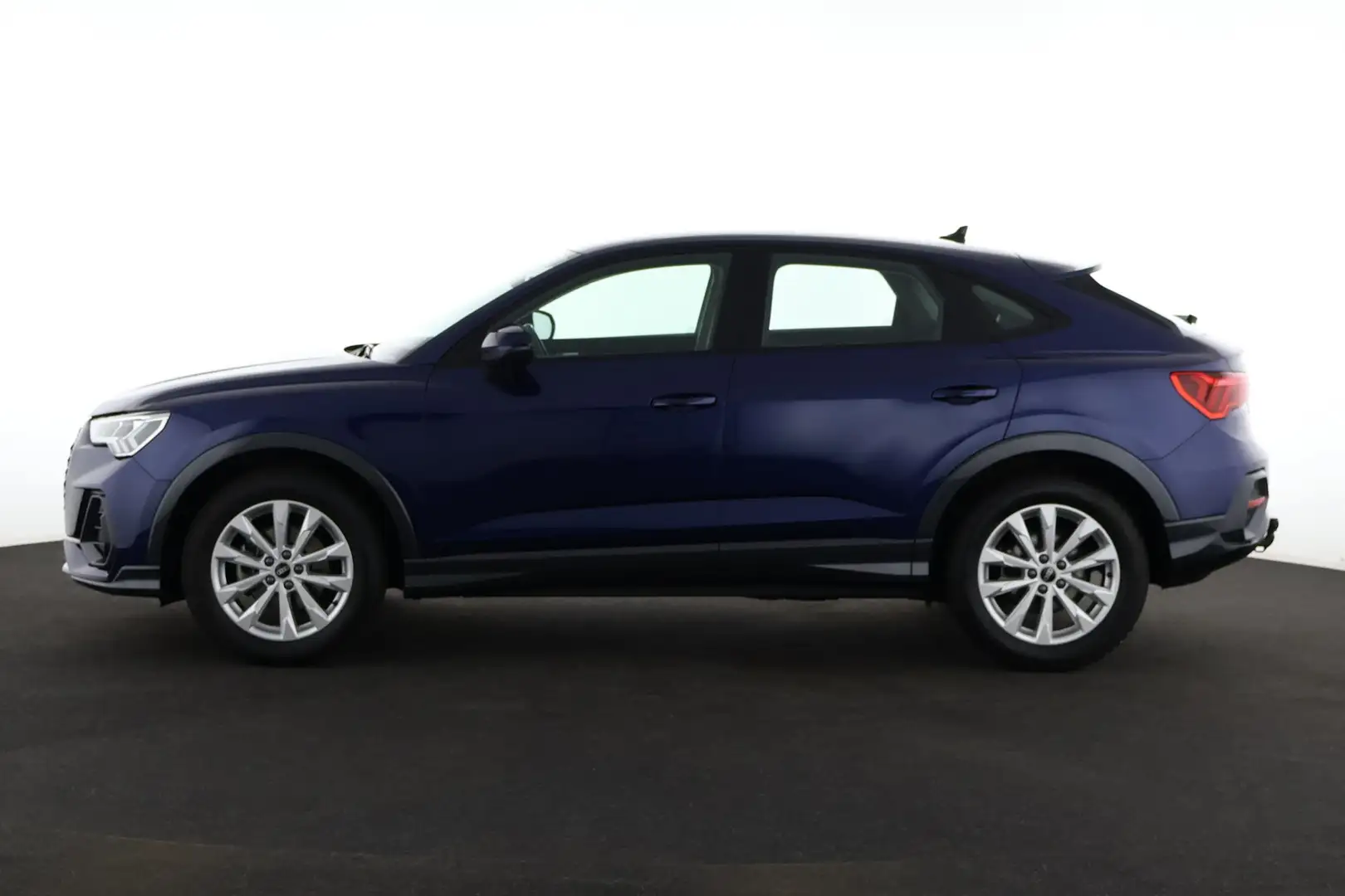 Audi Q3 SPORTBACK 35 1.5TFSI + GPS + CARPLAY + ALCANTARA + - 2