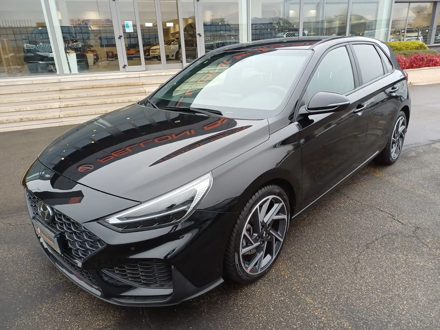 Hyundai i30 1.5 T-GDI iMT 48V IBRIDA  N-Line KM 7.000!!GARANZ Schwarz - 2