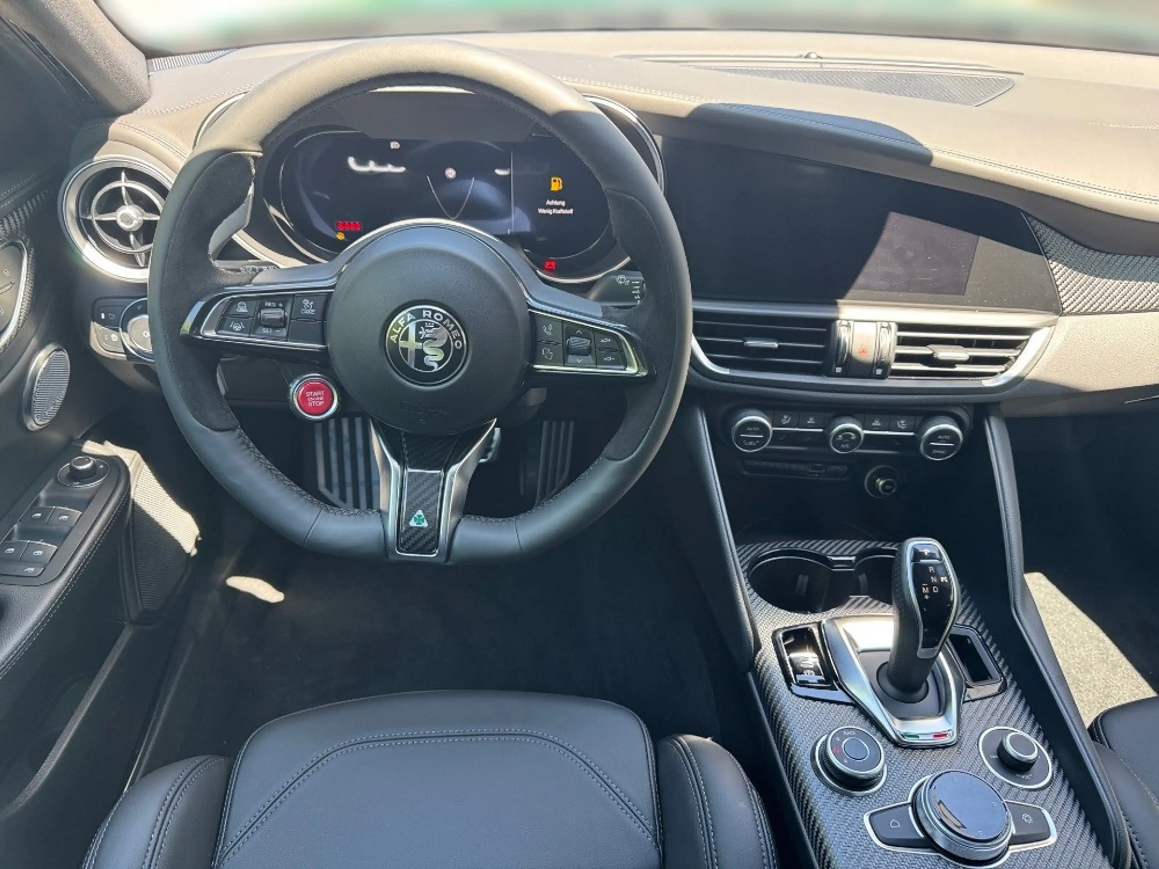 Alfa Romeo Giulia Quadrifoglio MY24 SOFORT|AKRA|TECHNO — photo 4