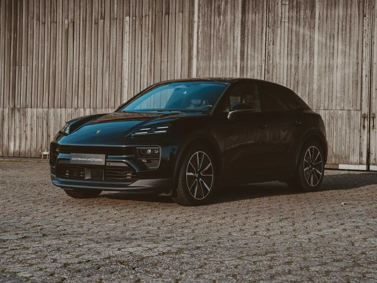 Porsche Macan 4 Electric/Pano/ACC/21"/Sportsound/LaneSupport Schwarz - 1