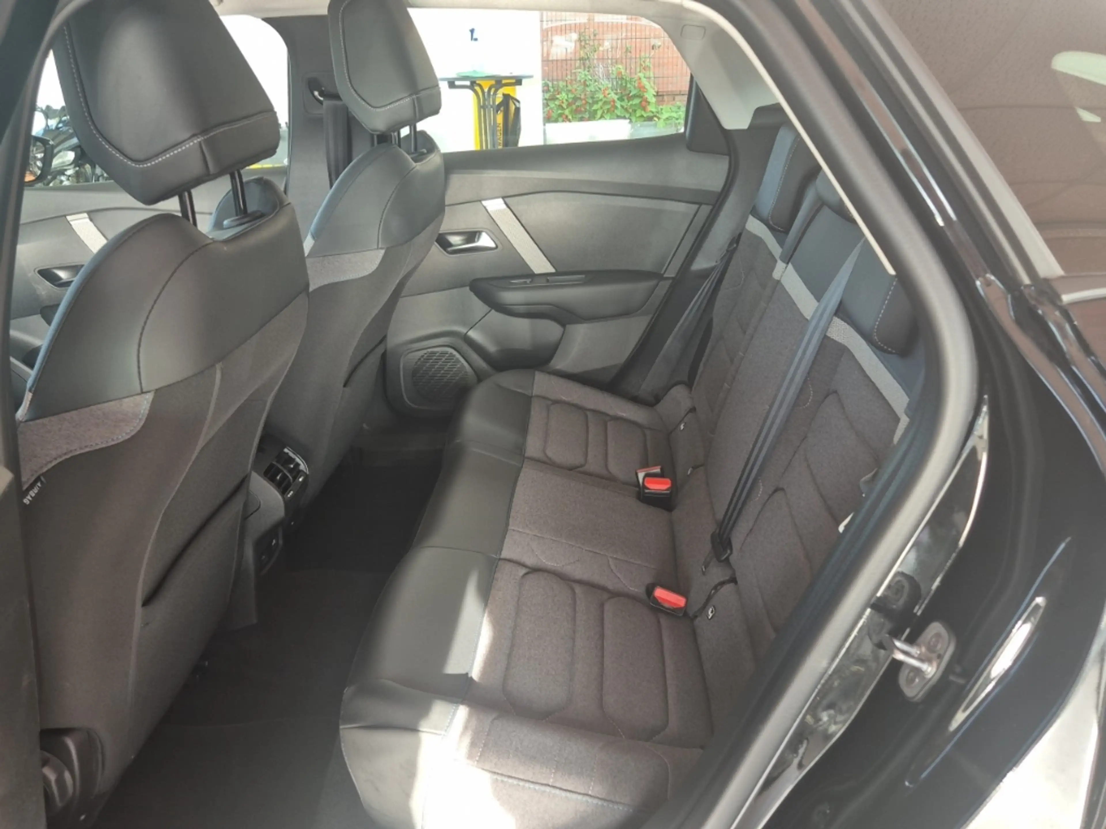 Citroen E-C4 Electric Feel 11kw Shz Kamera Tempomat — photo 14