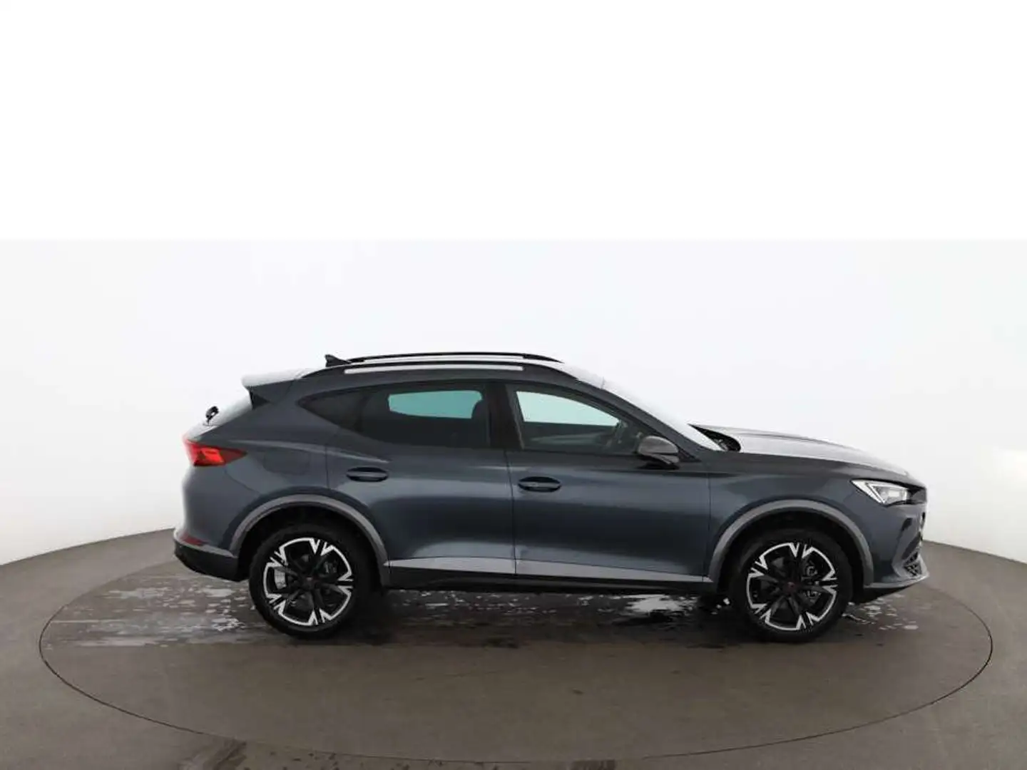 CUPRA Formentor 2.0 TDI 4Drive Aut LED RADAR LEDER Grau - 2