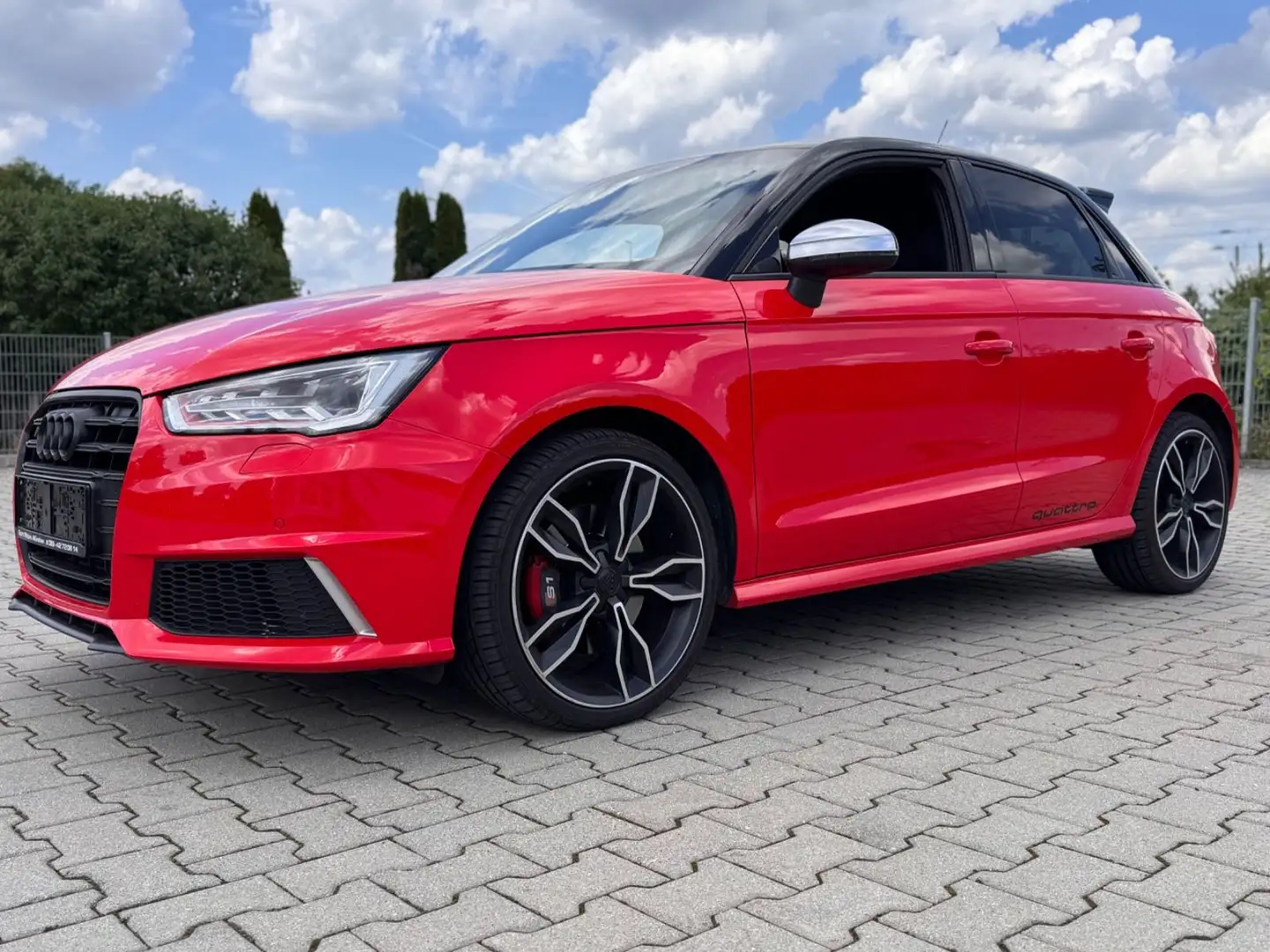 Audi S1 Sportback 2.0 TFSI quattro HJS Downpipe Rood - 1