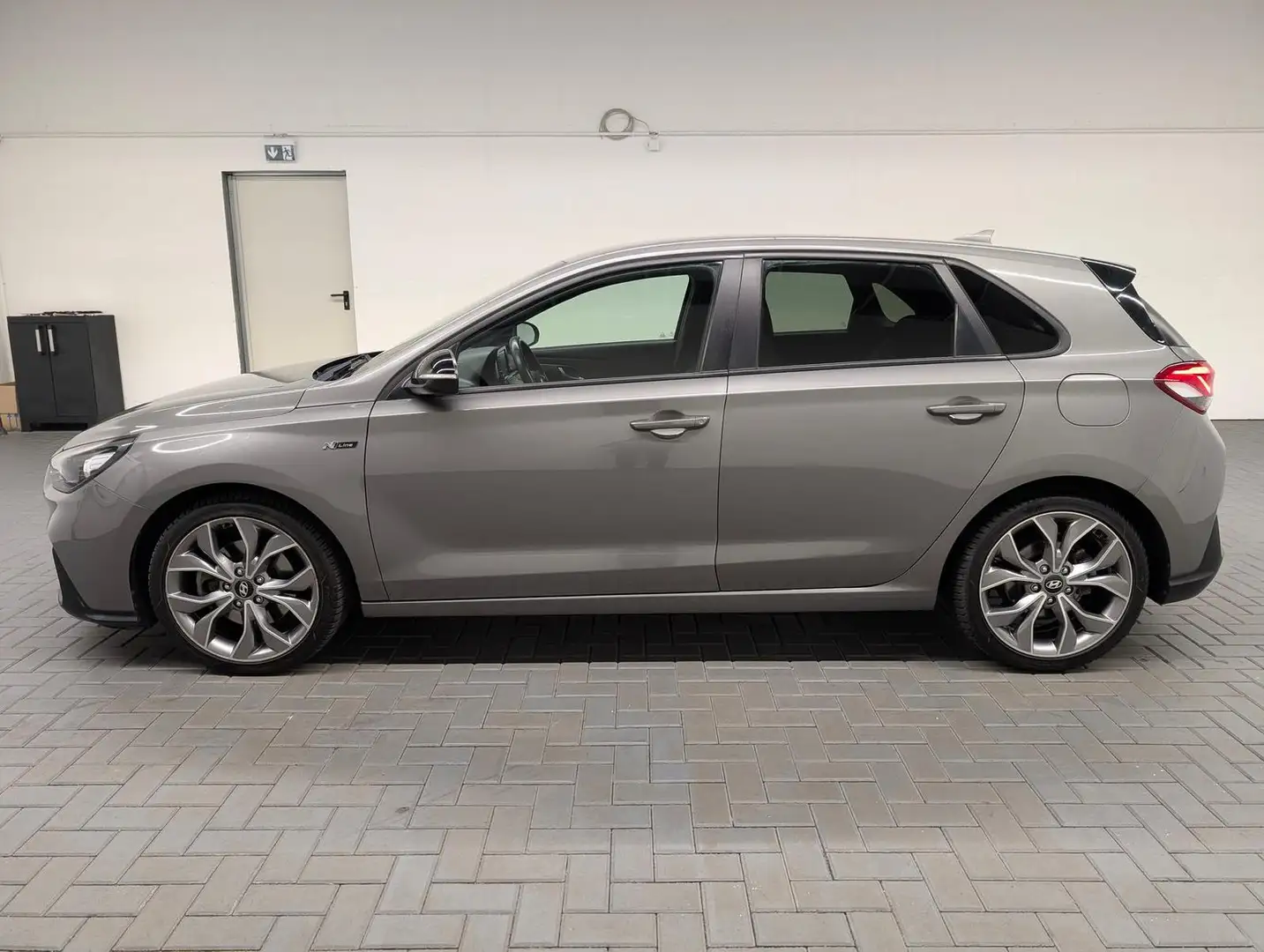 Hyundai i30 N-Line Navi/SHZ/LHZ/PDC/Kam/18-LM Grau - 2