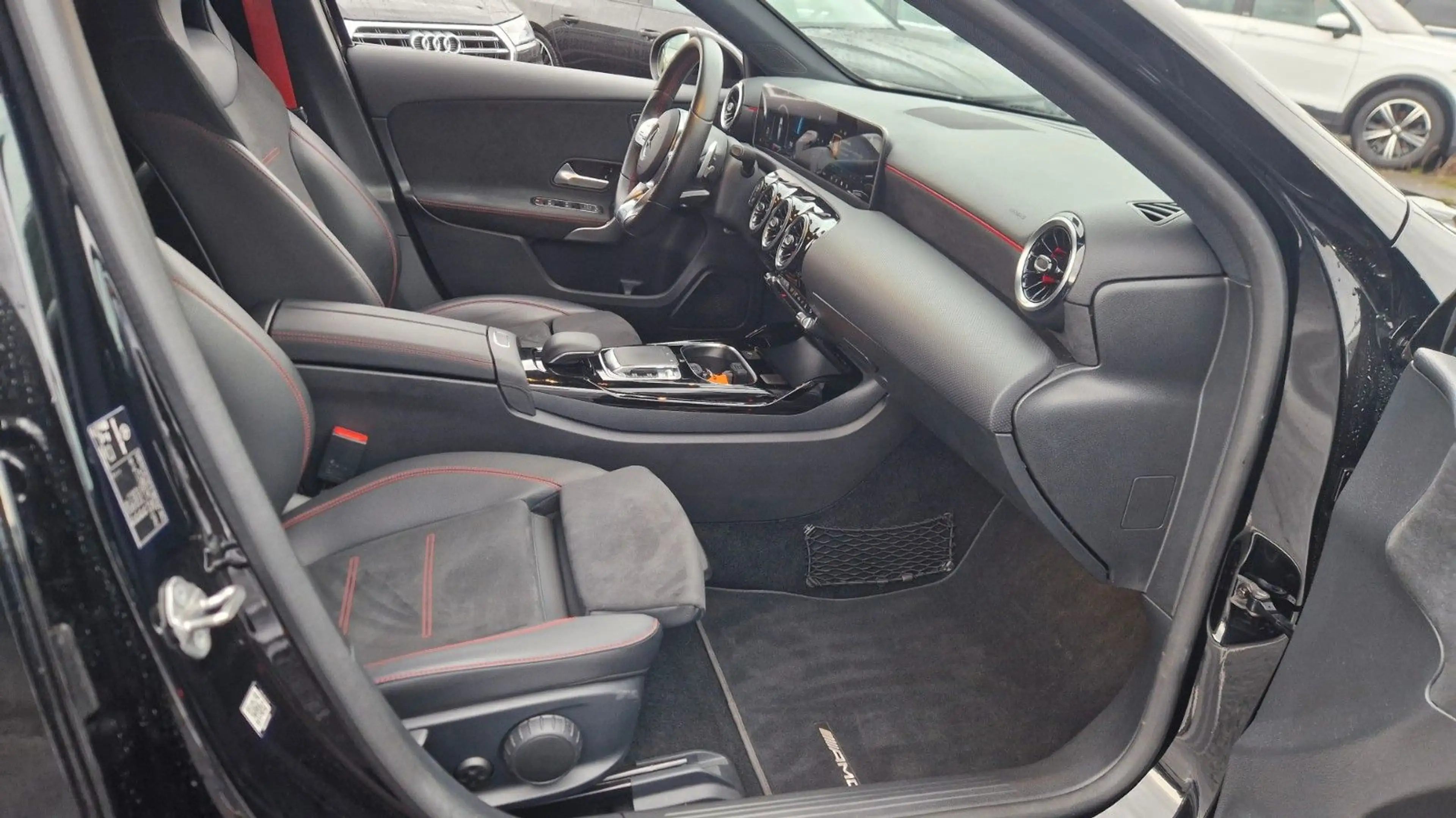 Mercedes-Benz A 35 AMG 4Matic Standheizung Memory — photo 10