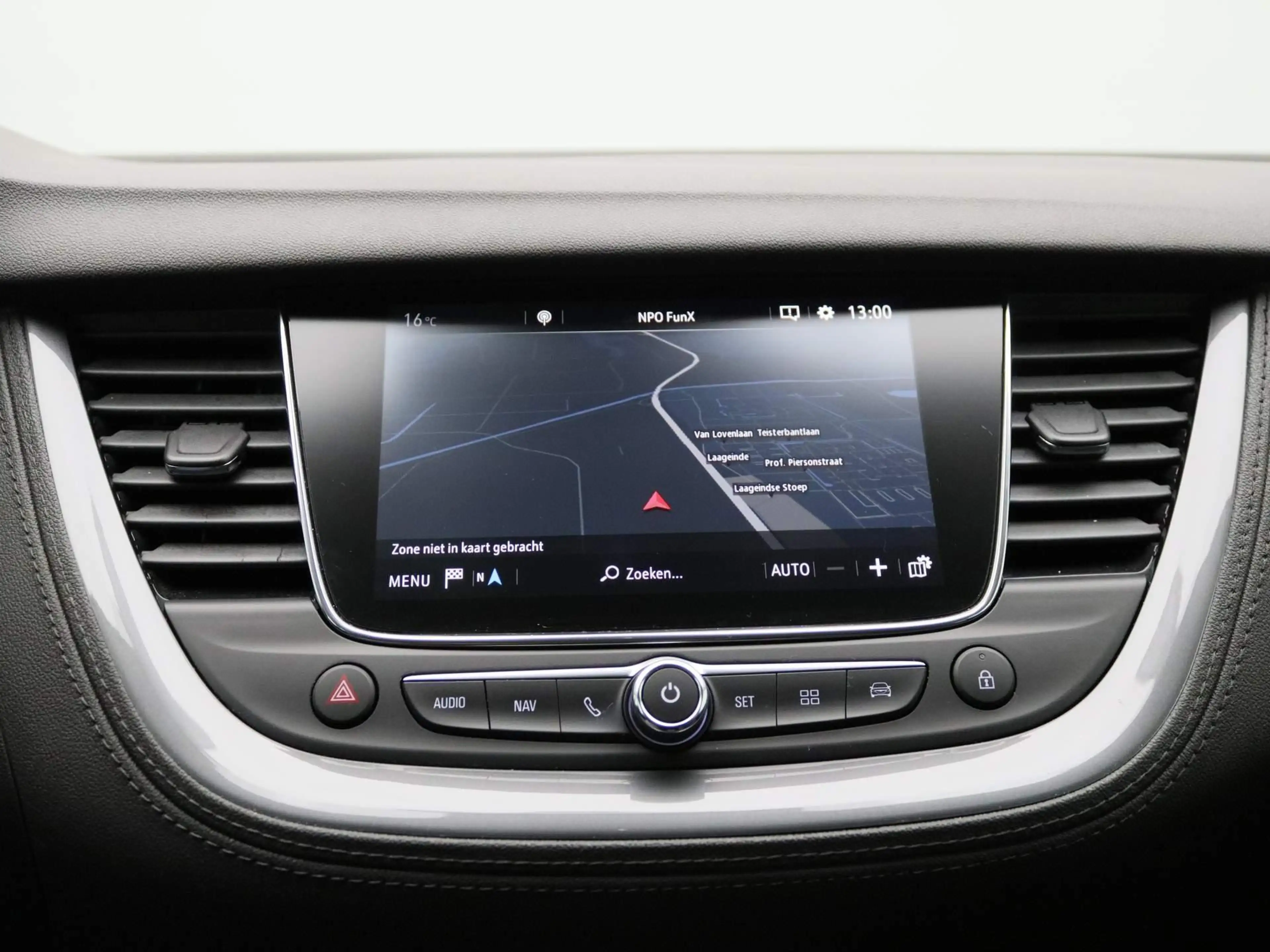 Opel Grandland X 1.6 Turbo Hybrid Ultimate + Leder + Park & Go Tech — photo 13