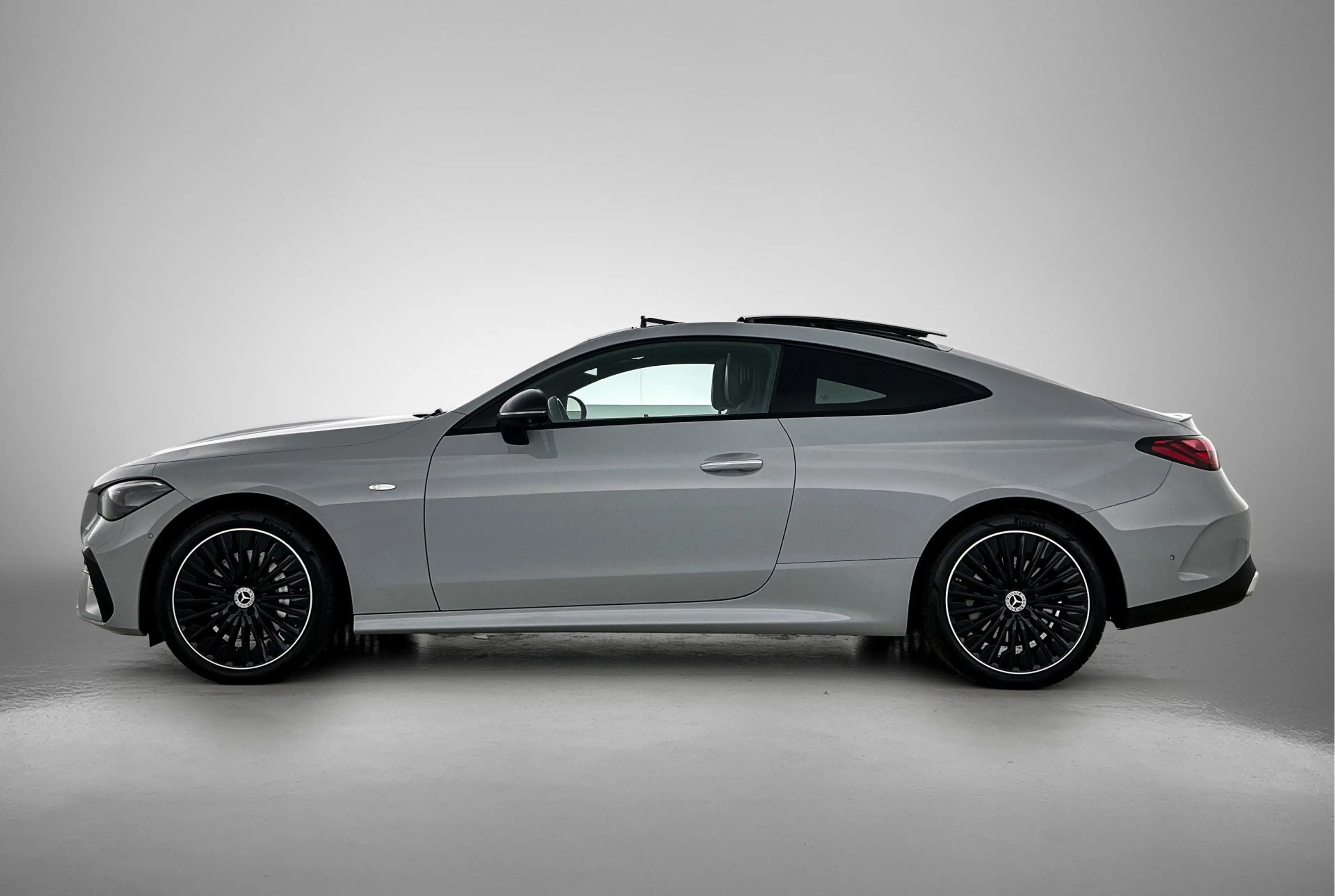 Mercedes-Benz CLE 300 Coupé e AMG Line AMG Premium | Night Pakket | Digi — photo 3