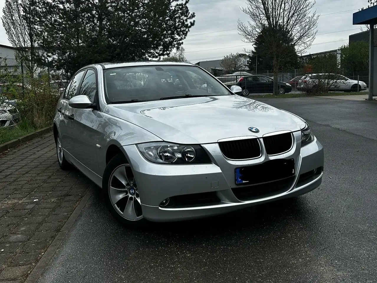 BMW 320