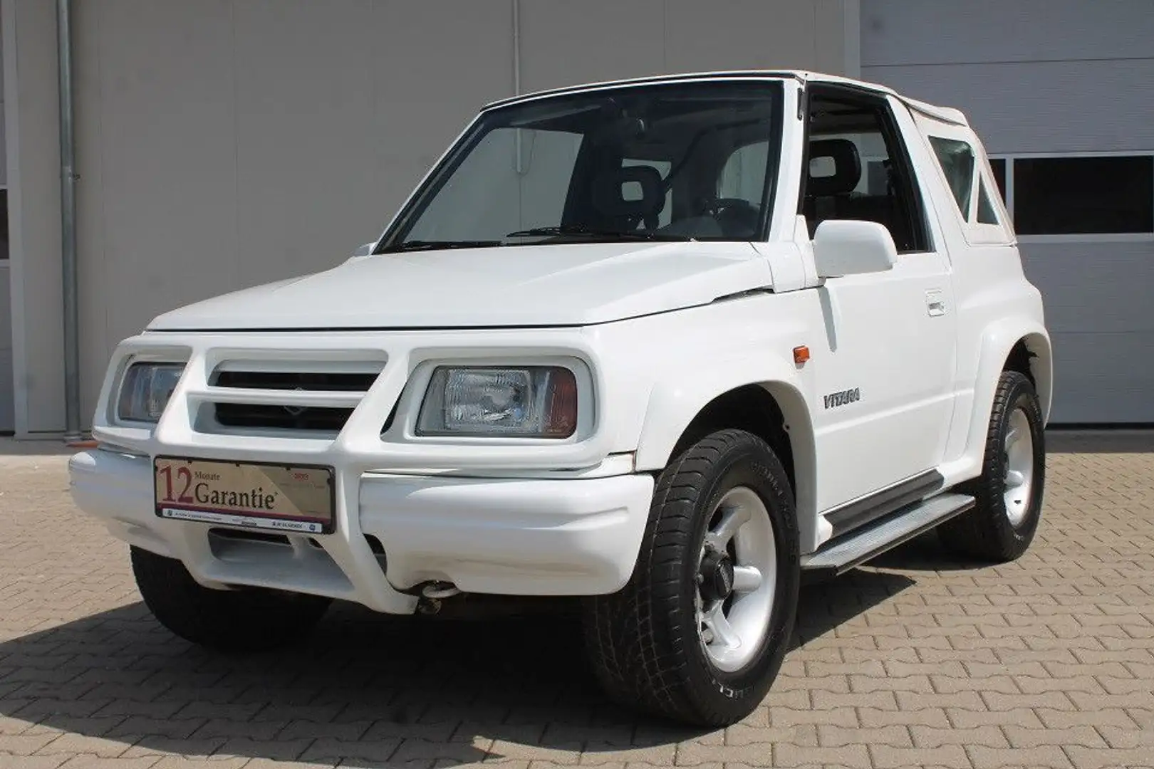 Suzuki Vitara Cabrio,Tüv neu,wenig Km,gepfl.,AHK,Finanz Blanc - 2