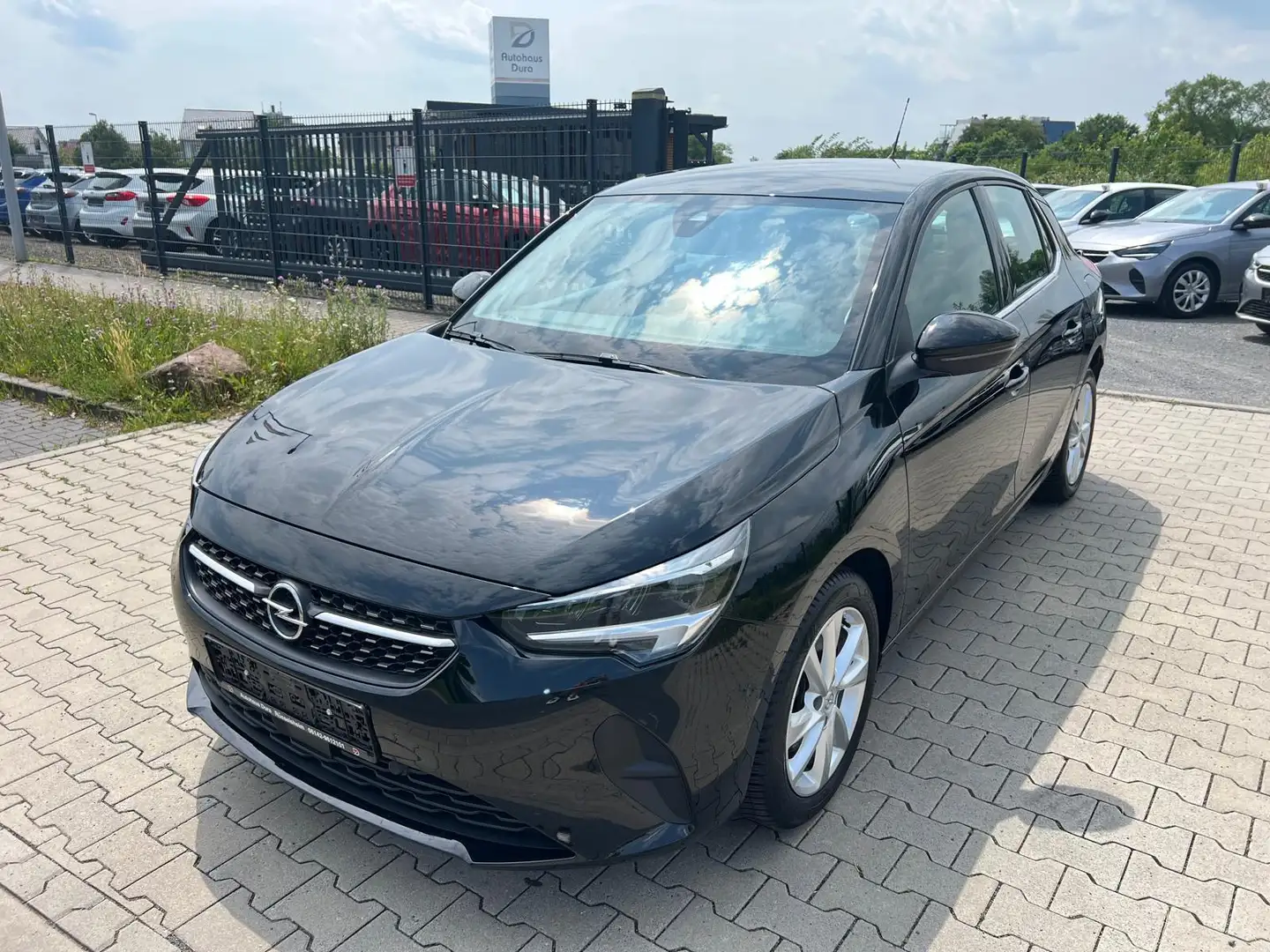 Opel Corsa 1.2 Turbo Elegance Navi+Led+Shz+Pdc Schwarz - 2