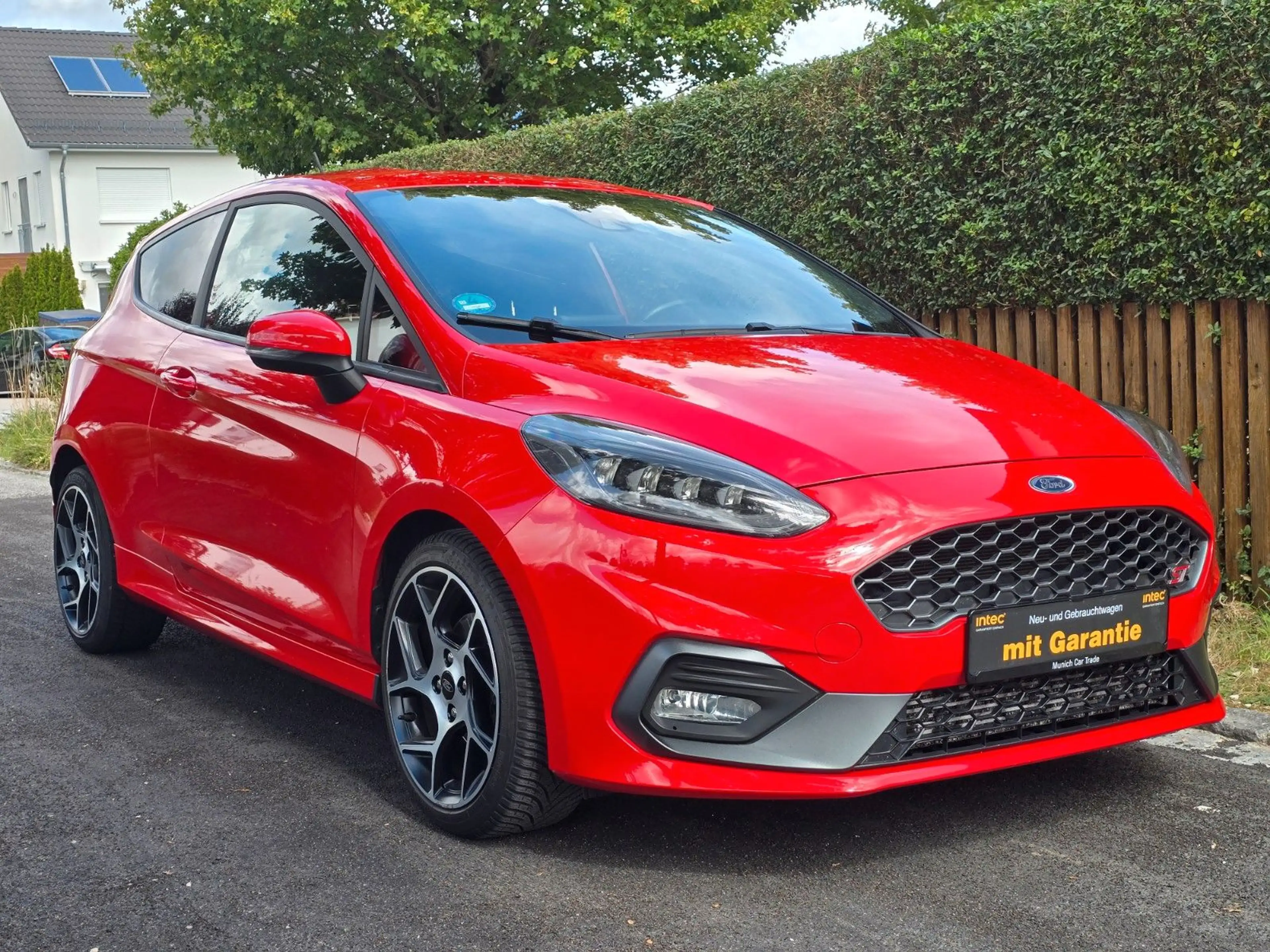 Ford Fiesta ST*CarPlay*Scheckheftg.*PDC*Recaro* — photo 2