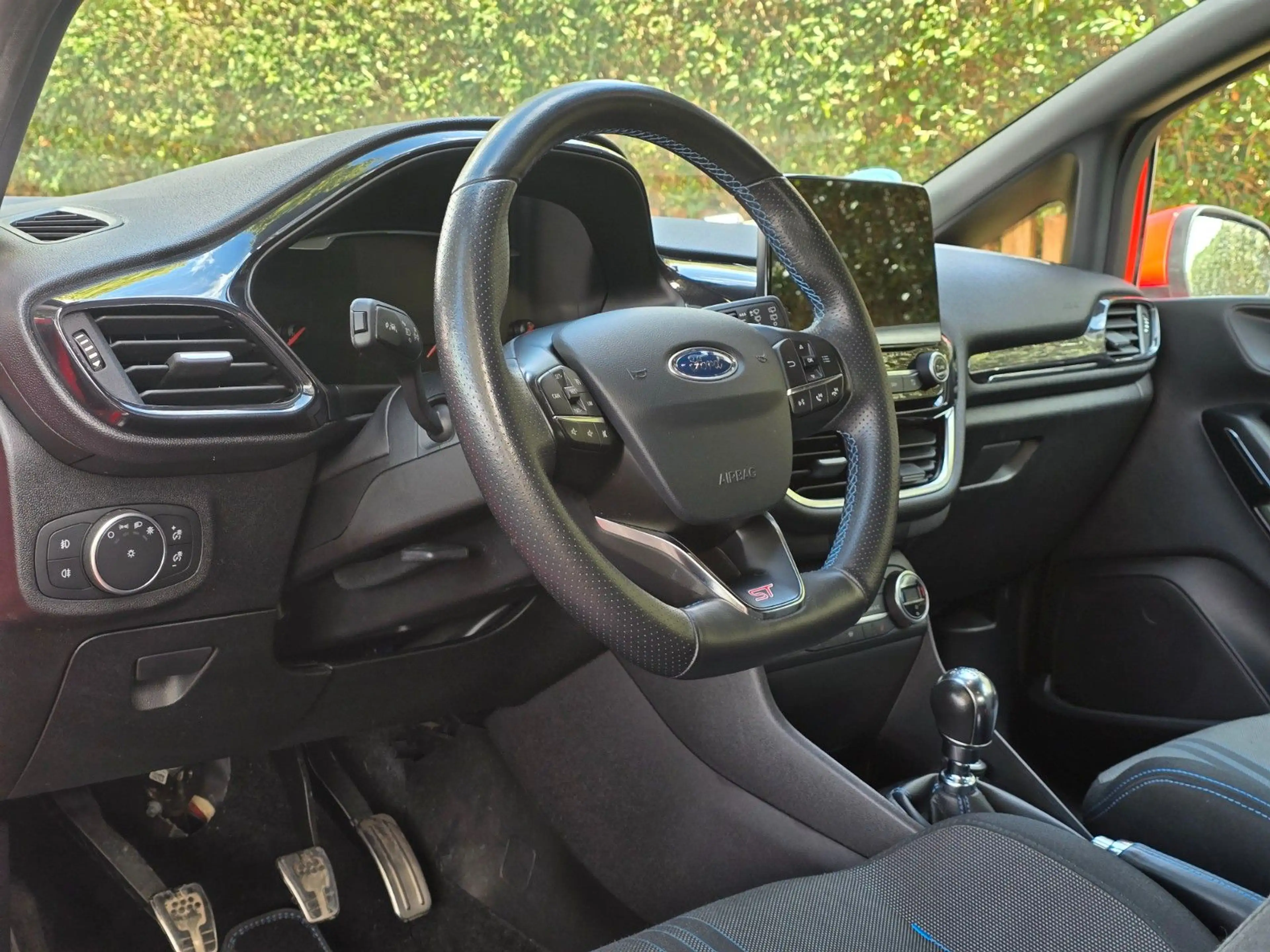 Ford Fiesta ST*CarPlay*Scheckheftg.*PDC*Recaro* — photo 14