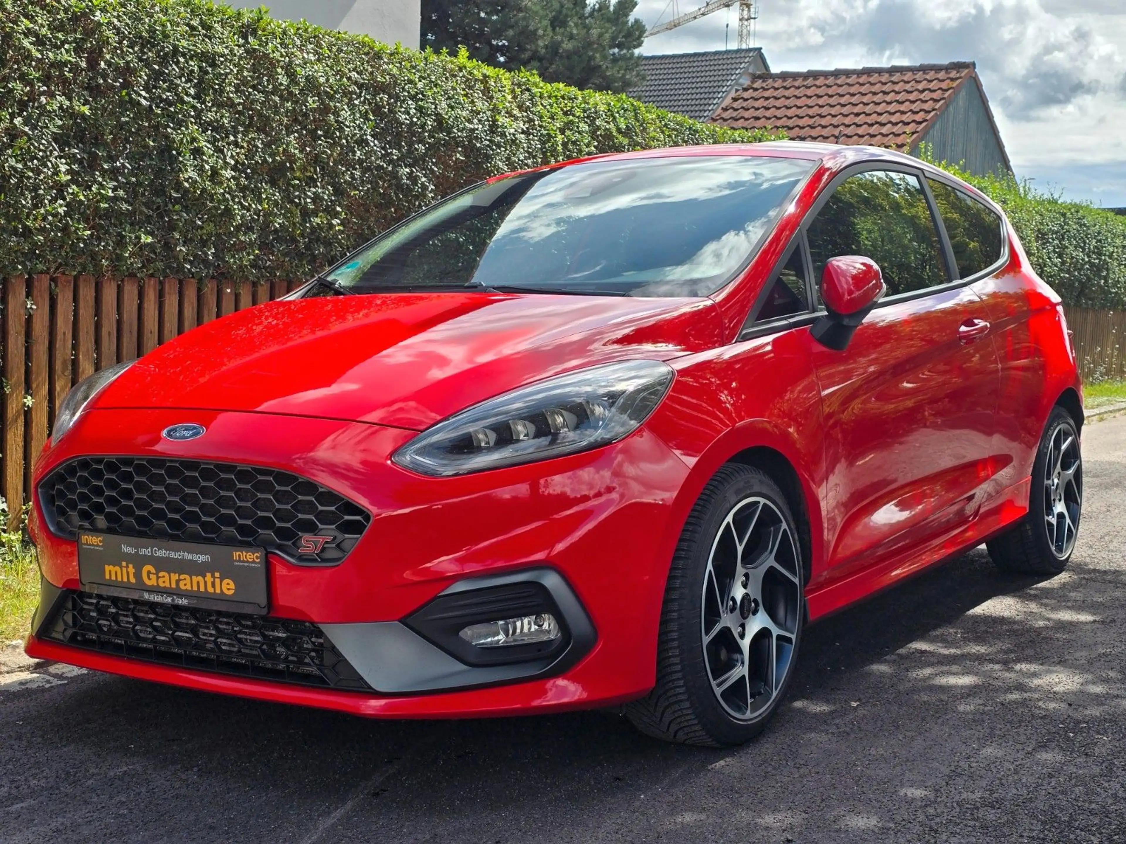 Ford Fiesta ST*CarPlay*Scheckheftg.*PDC*Recaro*