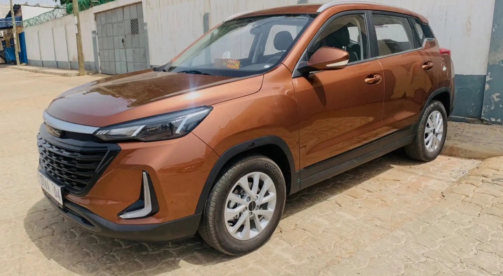 BAIC Beijing X35 Suv Bronze - 1
