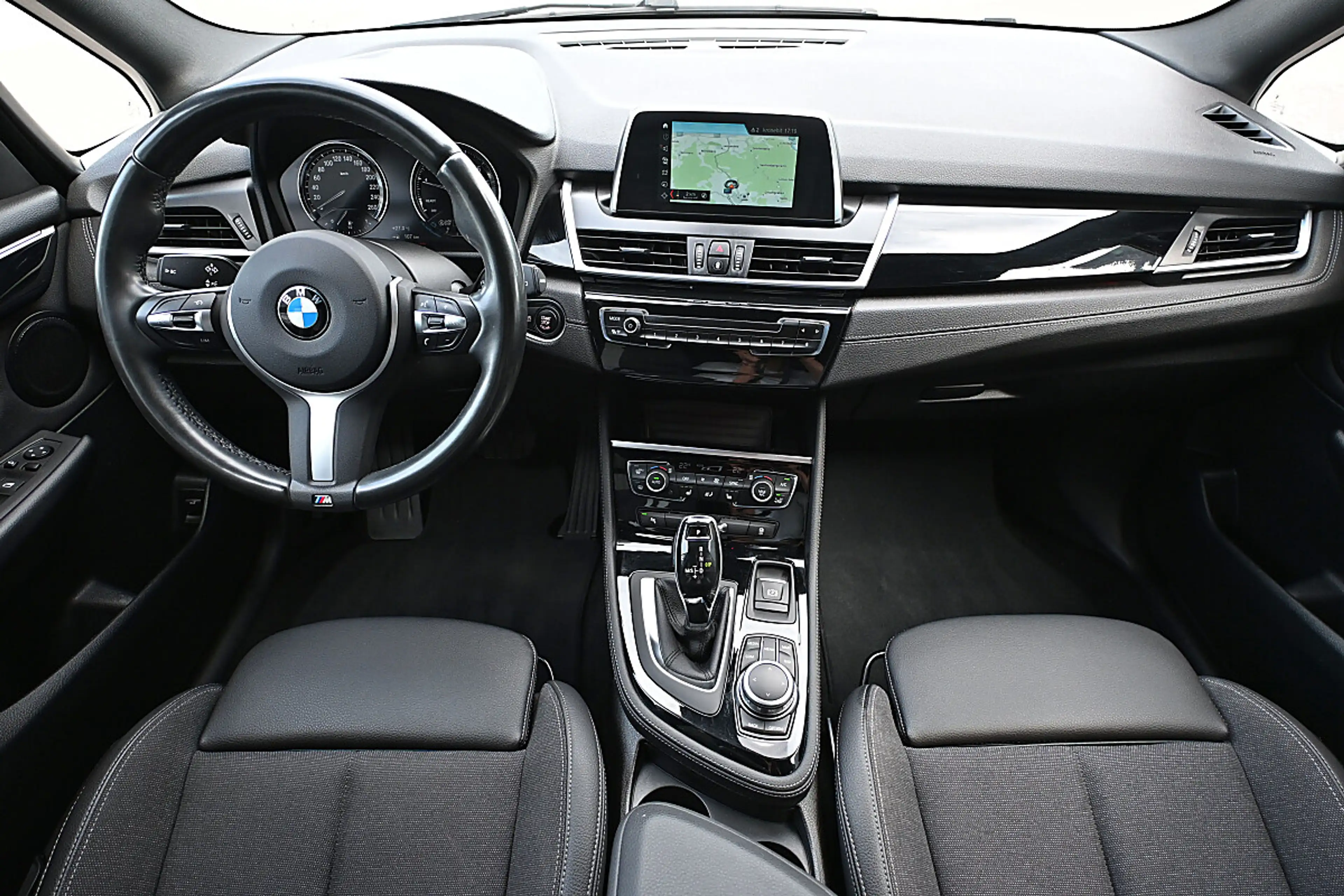 BMW 218 i Gran Tourer Aut. Sportline AHK, LED, Navi, Ka... — photo 11