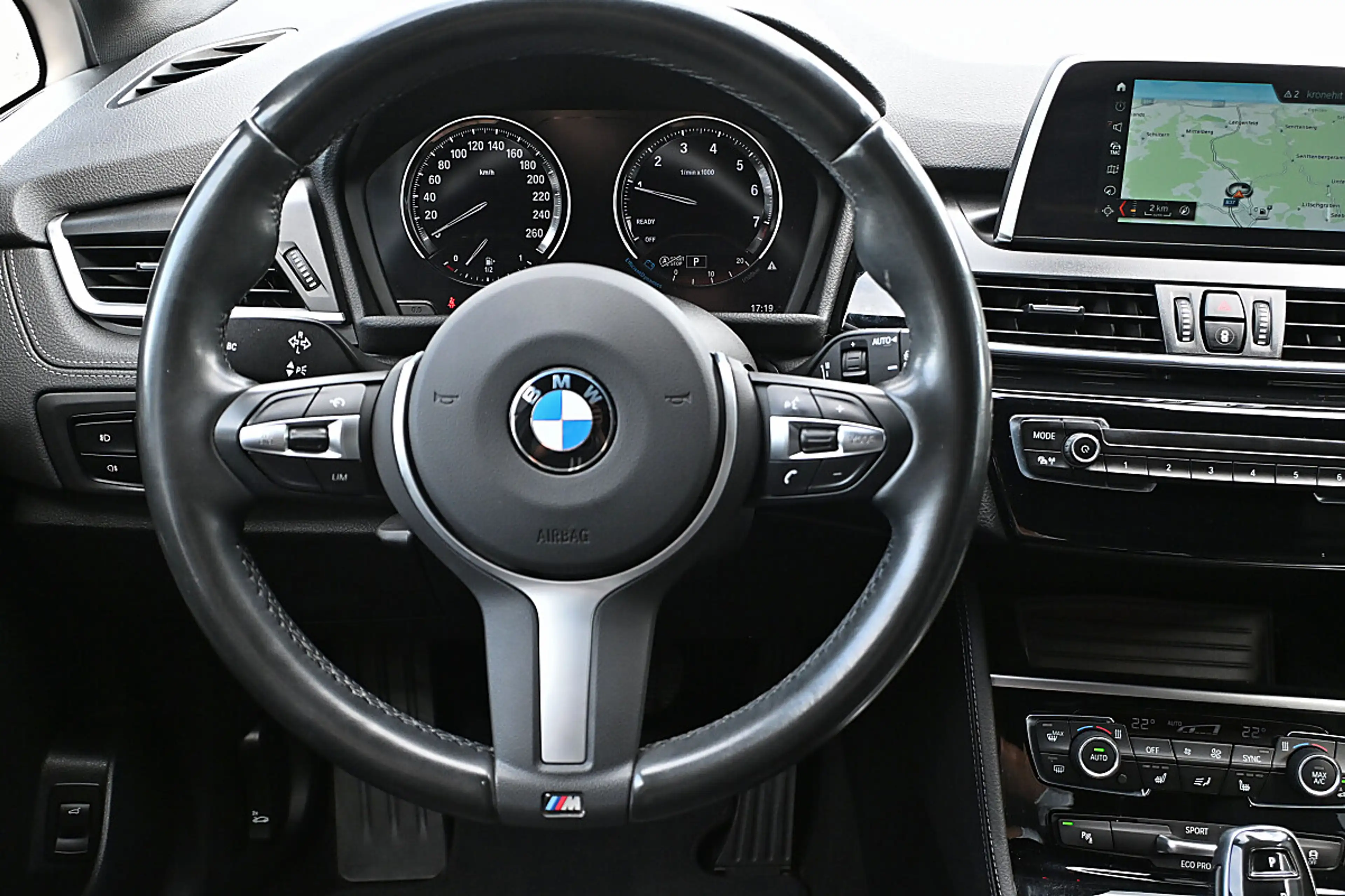 BMW 218 i Gran Tourer Aut. Sportline AHK, LED, Navi, Ka... — photo 12