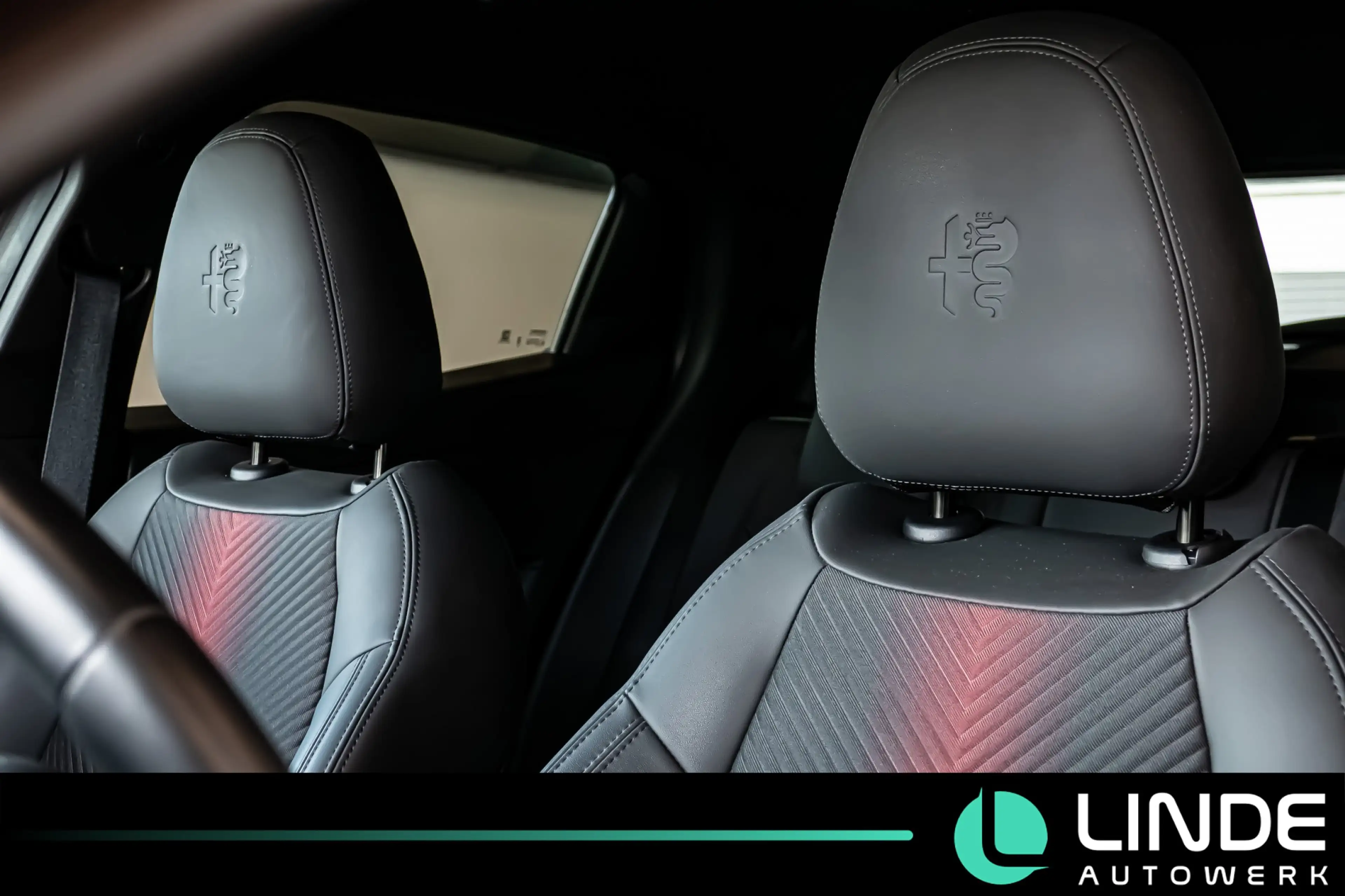 Alfa Romeo Junior Ibrida VGT Q4 |DIGITAL.C|R.KAMERA|ACC|LED — photo 13