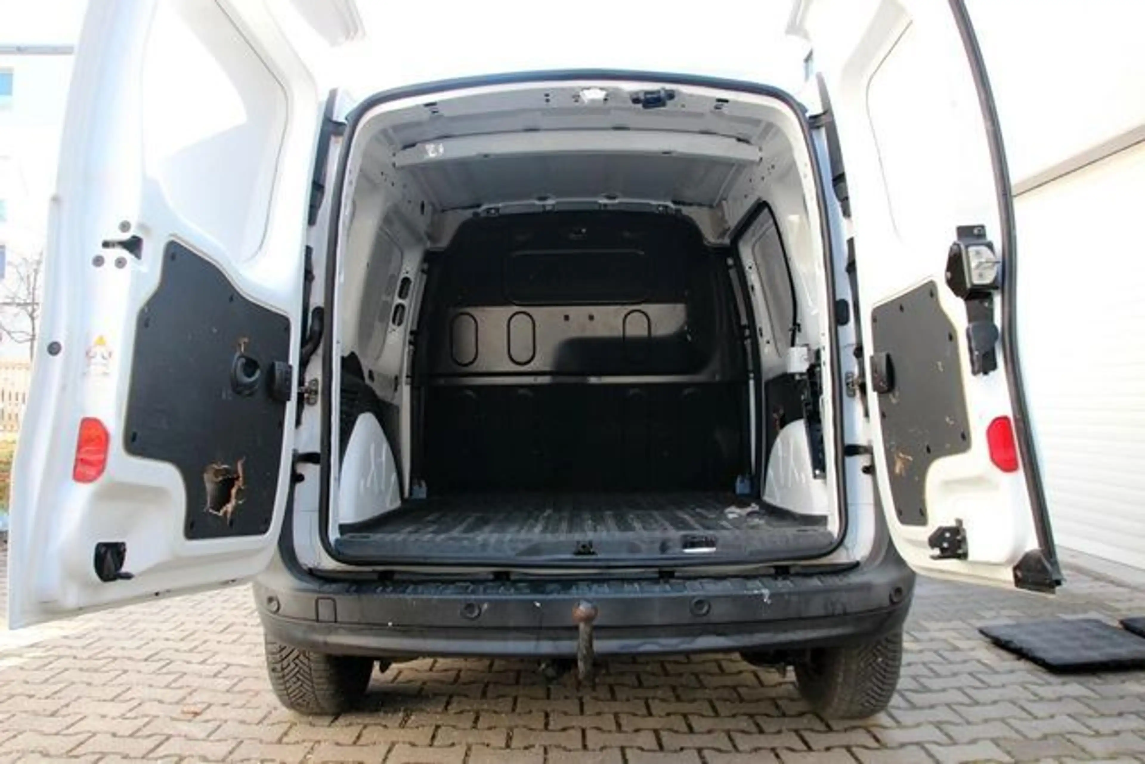 Nissan NV250 *Kasten*L1H1*Comfort*Klima*AHK*Kamera*MwSt* — photo 6