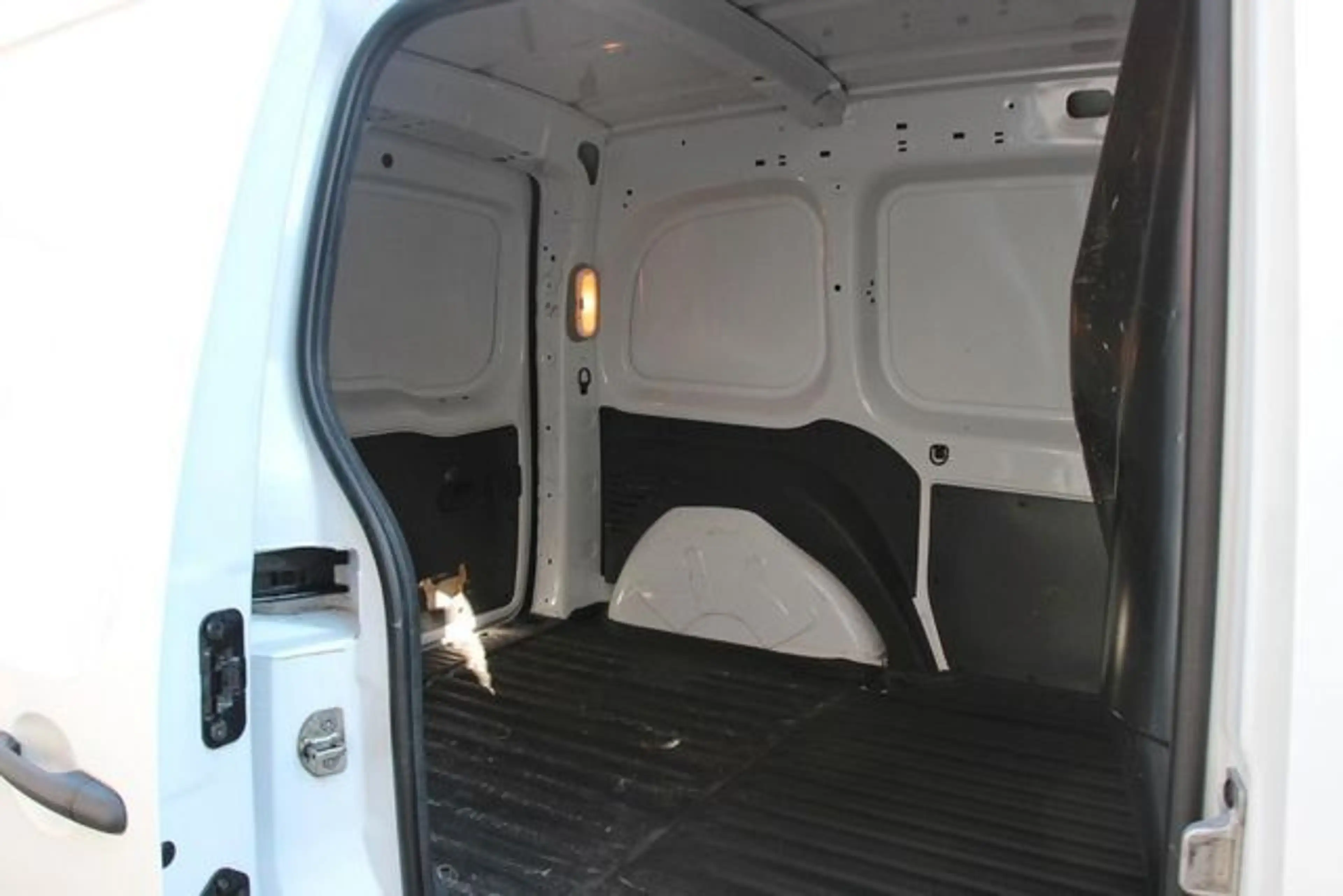 Nissan NV250 *Kasten*L1H1*Comfort*Klima*AHK*Kamera*MwSt* — photo 7