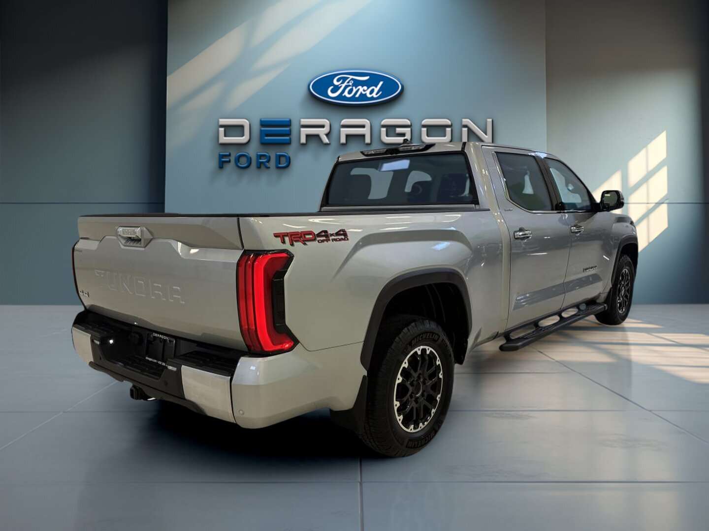 2023 Toyota Tundra Limited CrewMax 4x4 caisse longue — снимка 1