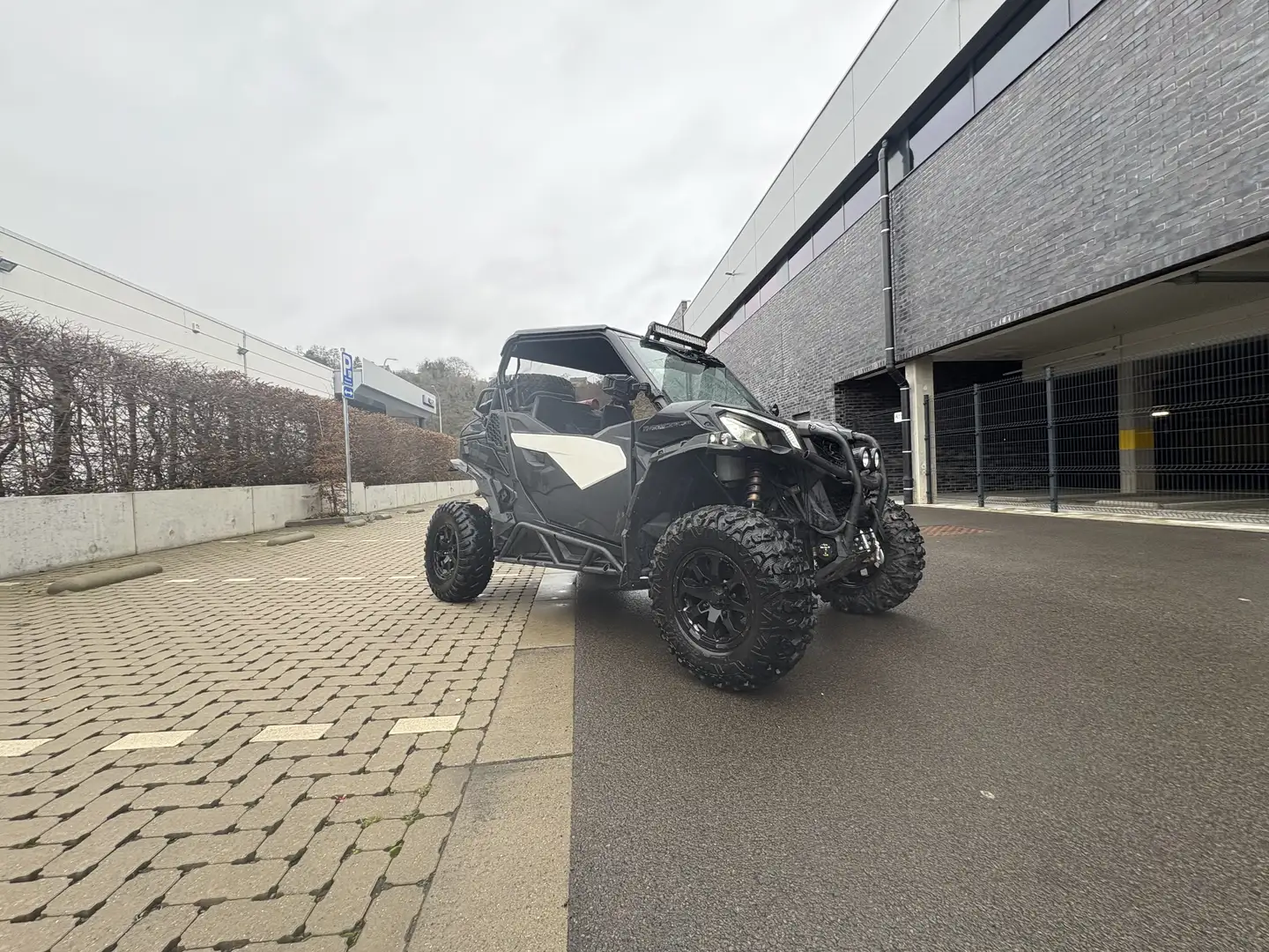 Can-Am Maverick 4x4, DPS, arceau, sièges baquets, feux LED. - 2