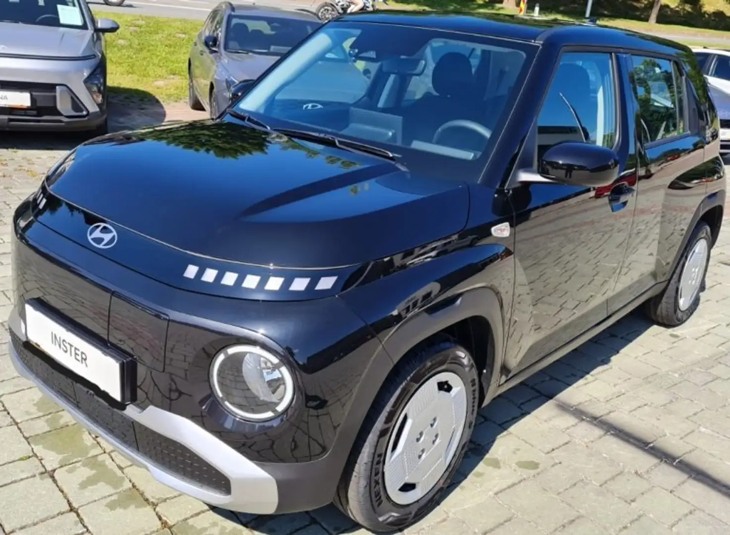 Hyundai Inster Smart Line 42kWh Schwarz - 1