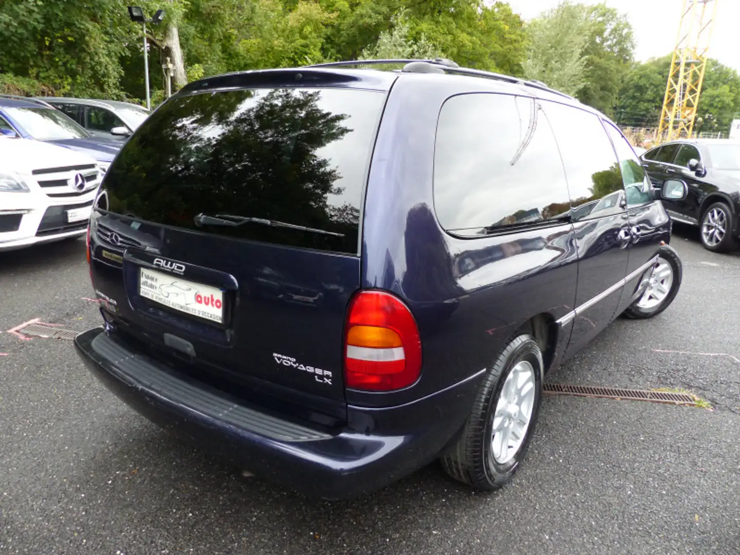Chrysler Voyager V6 LX BA 4X4 Blau - 2