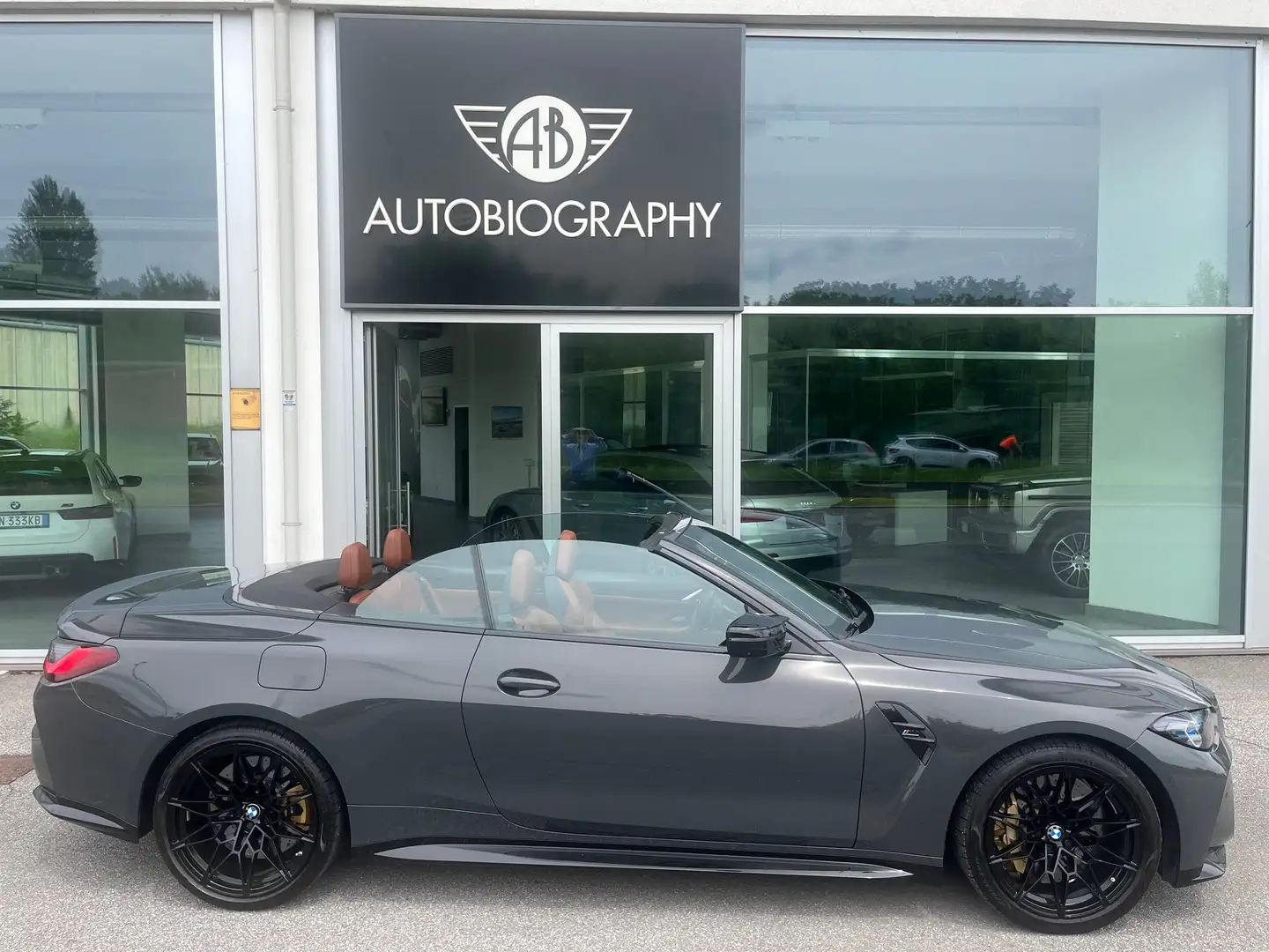BMW M4 CABRIO COMPETITION X-DRIVE KARBO List. 154.222 Grau - 1