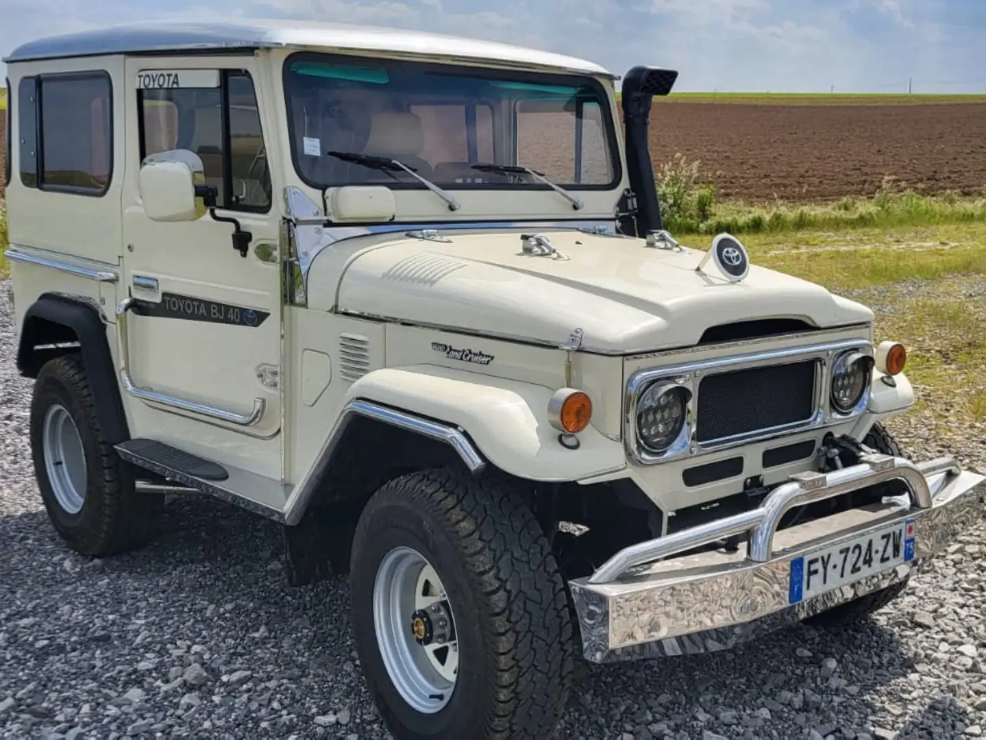 Toyota Land Cruiser BJ 40 3.0 DIESEL RESTAURATION DE A a Z Beige - 1