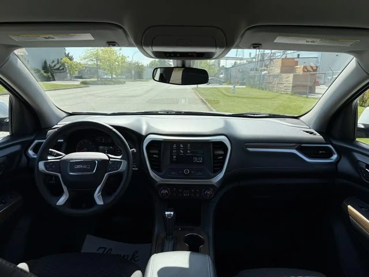 GMC Acadia снимка GMC Acadia