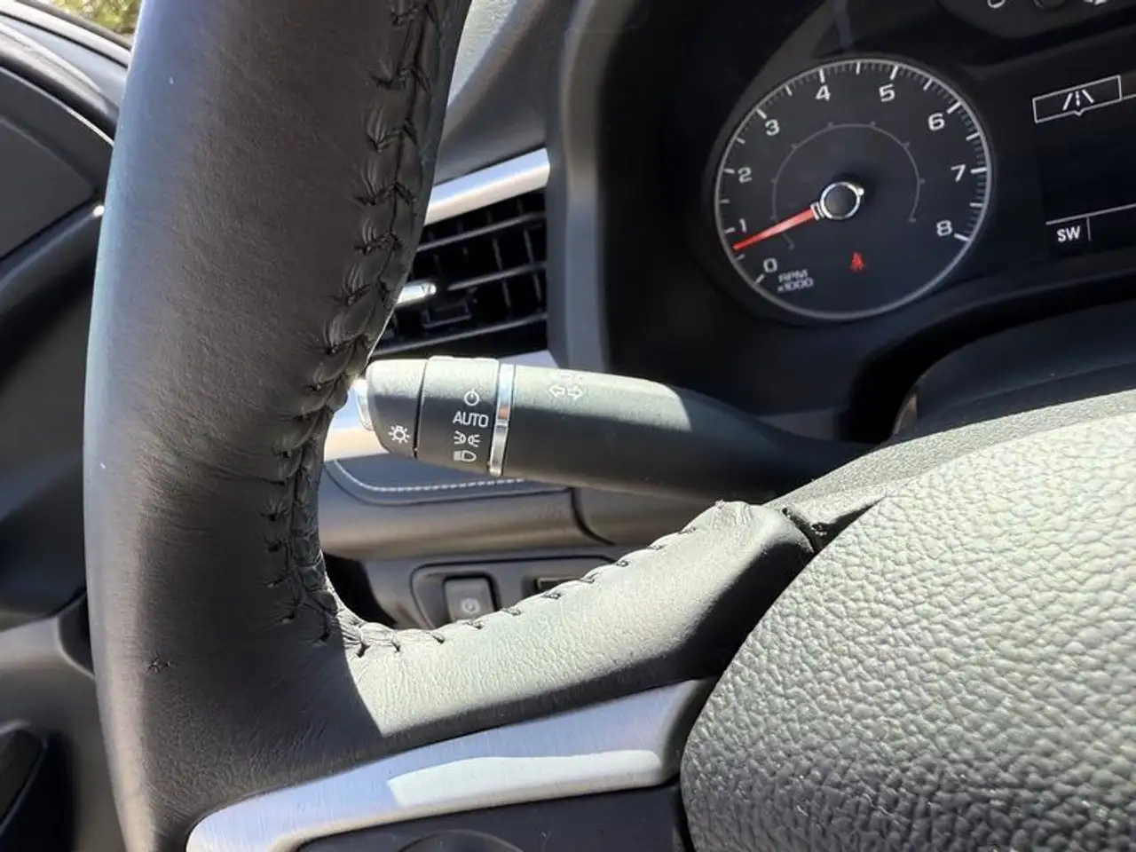 GMC Acadia снимка GMC Acadia