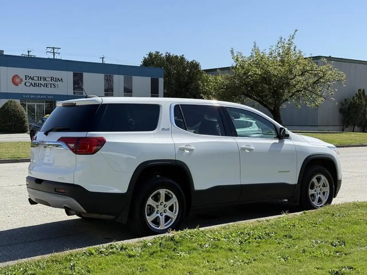 GMC Acadia снимка GMC Acadia