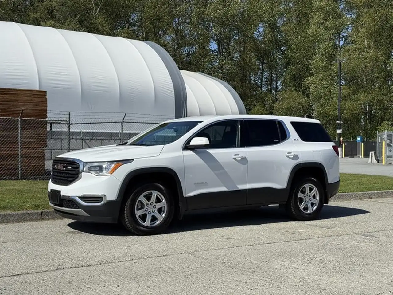 GMC Acadia снимка GMC Acadia