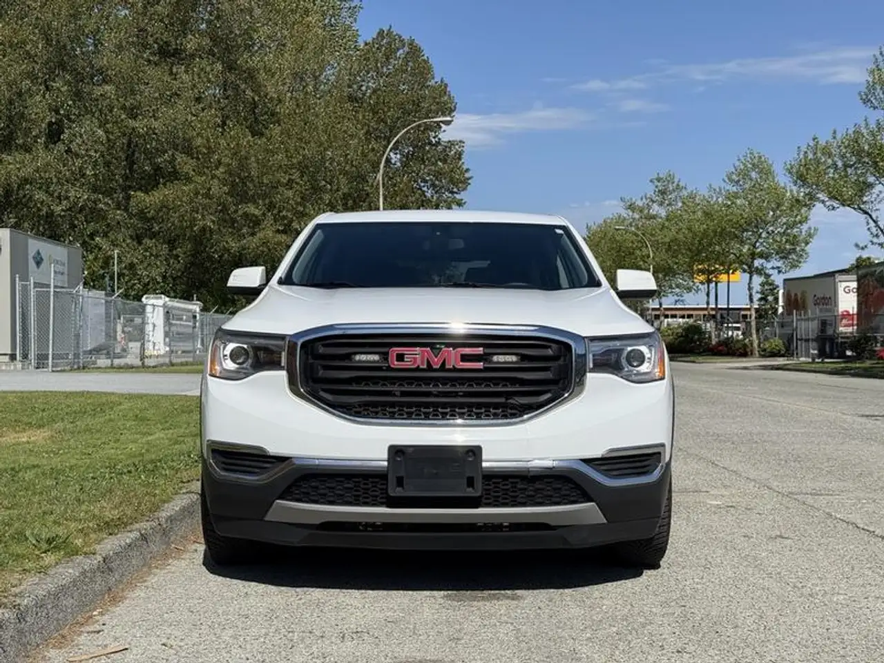 GMC Acadia снимка GMC Acadia
