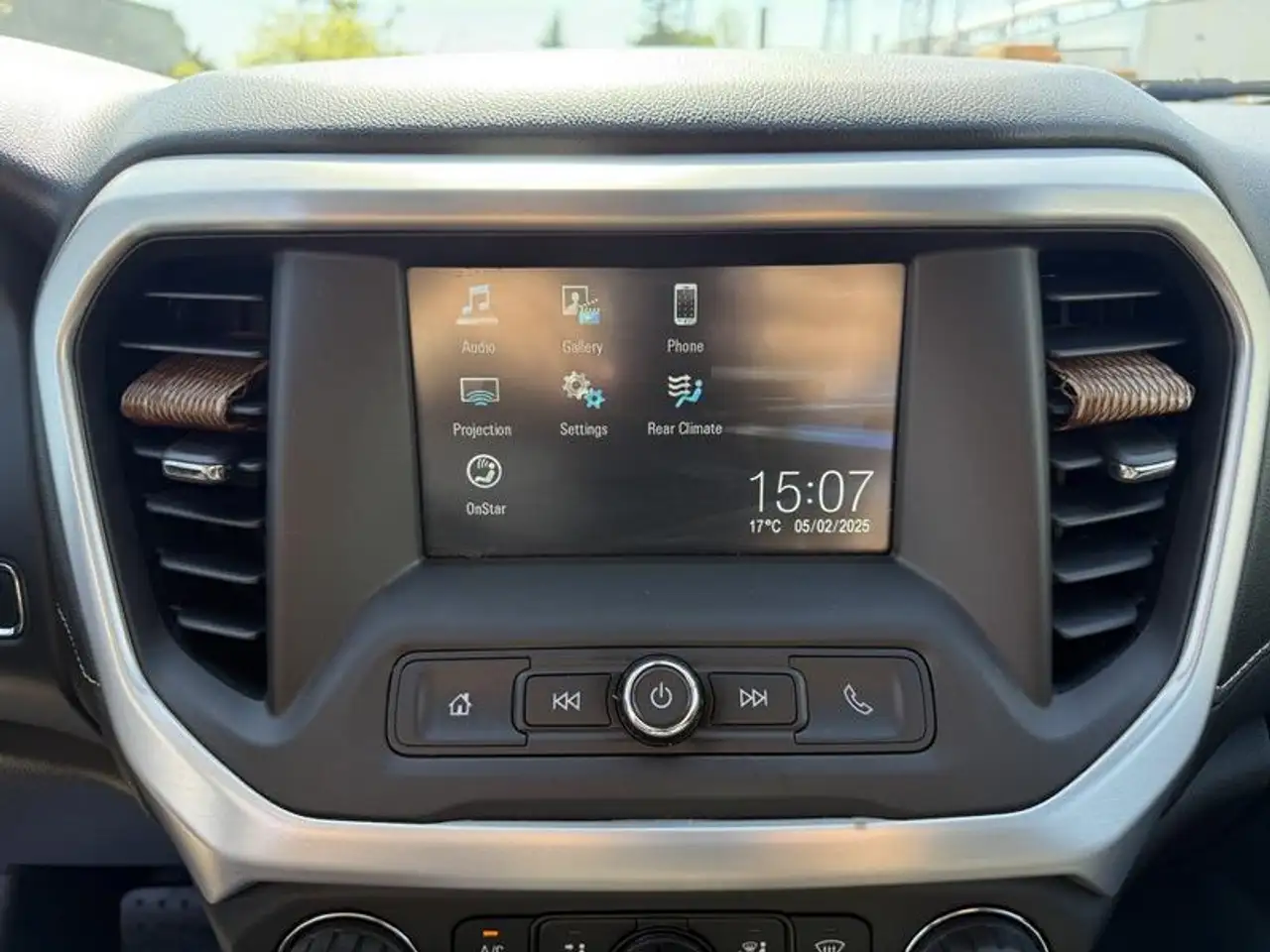 GMC Acadia снимка GMC Acadia