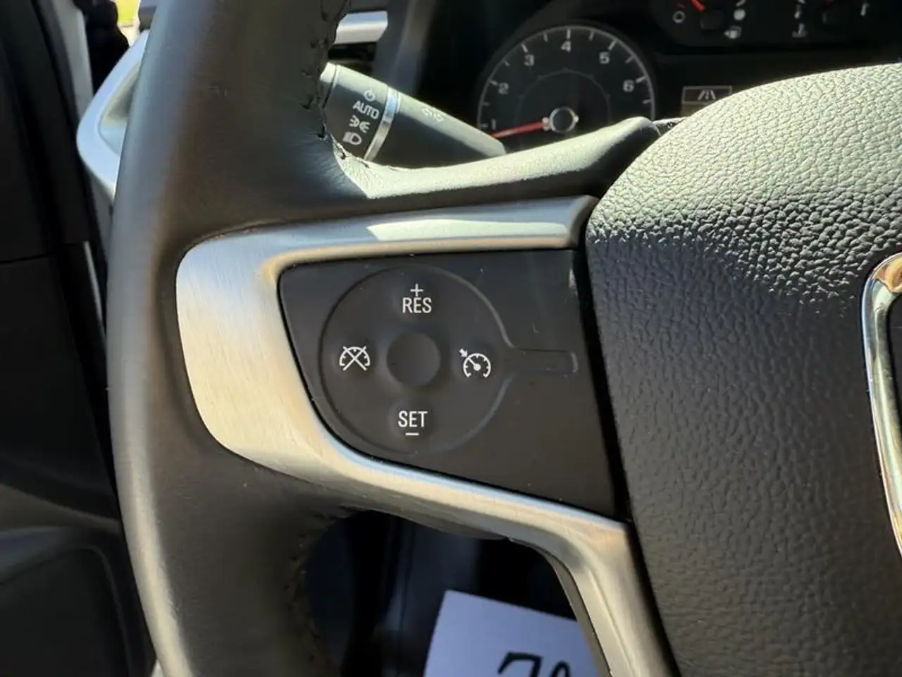GMC Acadia снимка GMC Acadia