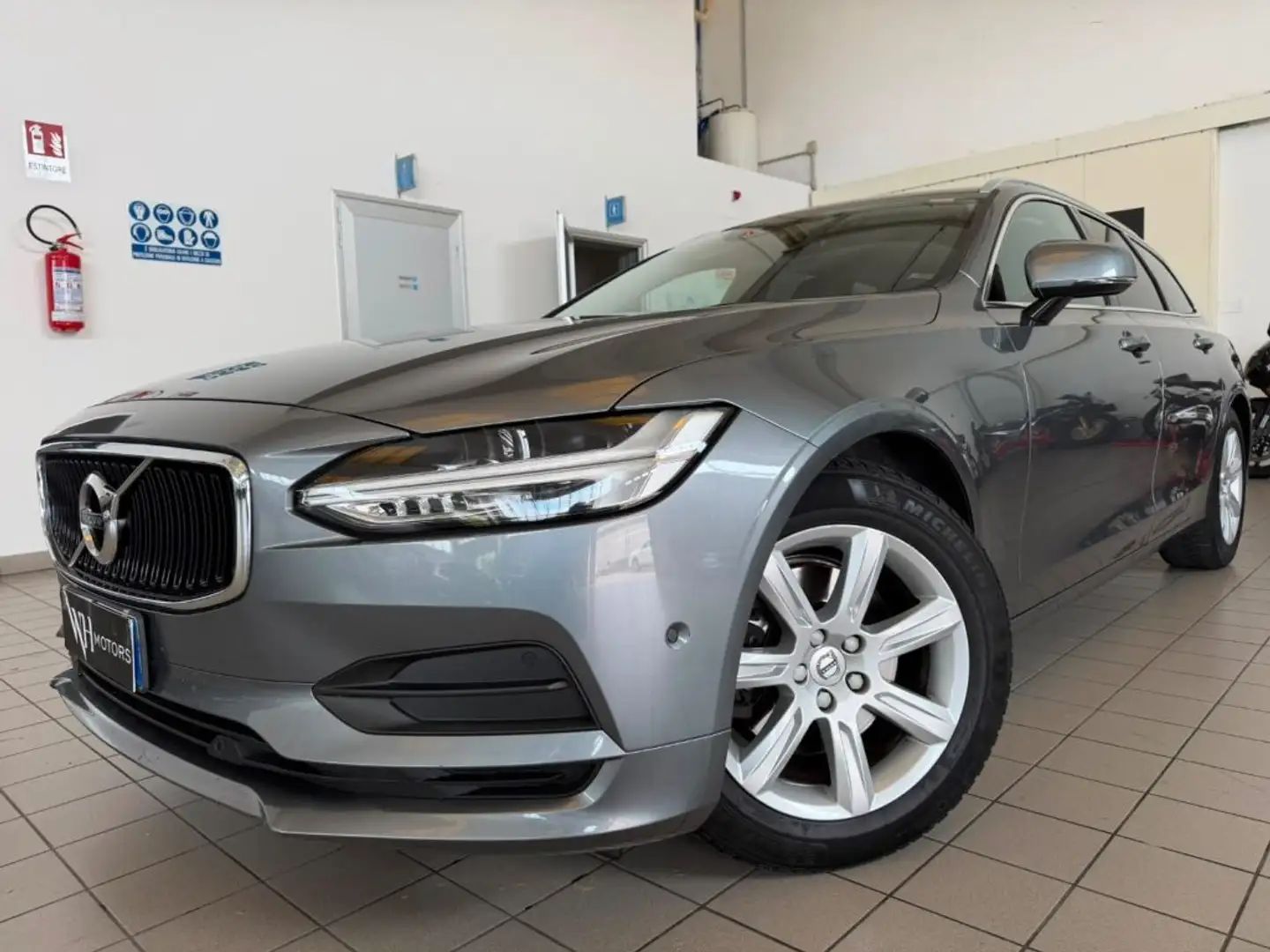 Volvo V90 D4 Geartronic //TETTO//PELLE//LED Grau - 1