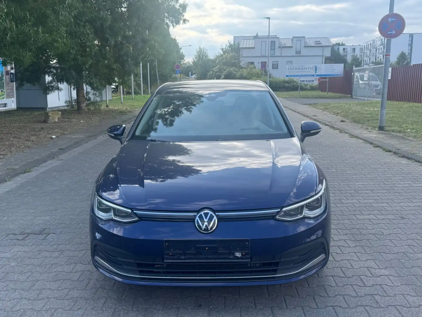 Volkswagen Golf Lim. Style Headup*IQ.Light*RFK*DCC*LHZ*Voll Blau - 2