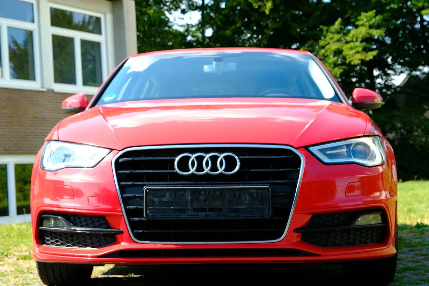 Audi A3 Sportback 1,4TFSI Attraction/S-Line/1Hd./MMI Rot - 2