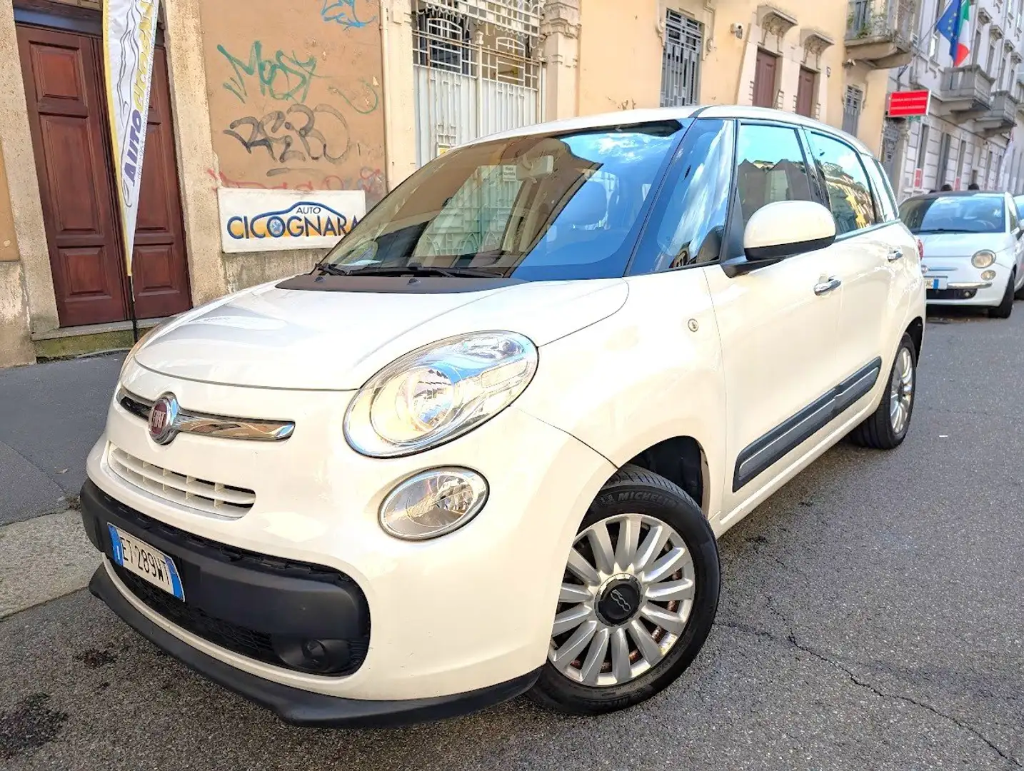 Fiat 500L Living 1.6 mjt Pop Star 105cv Weiß - 1
