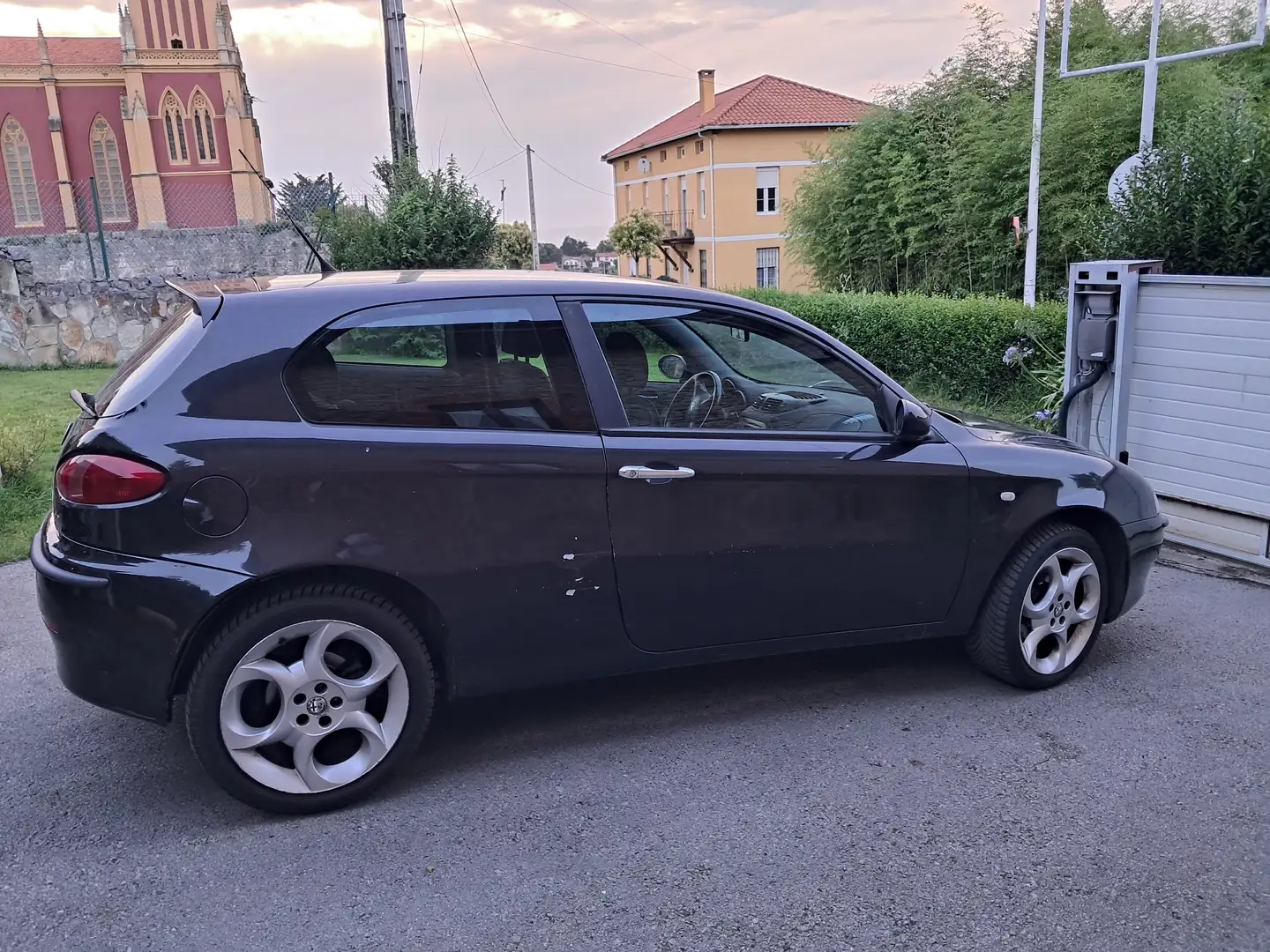 Alfa Romeo 147 147 1.9 JTD Distinctive Distinctive Negro - 2